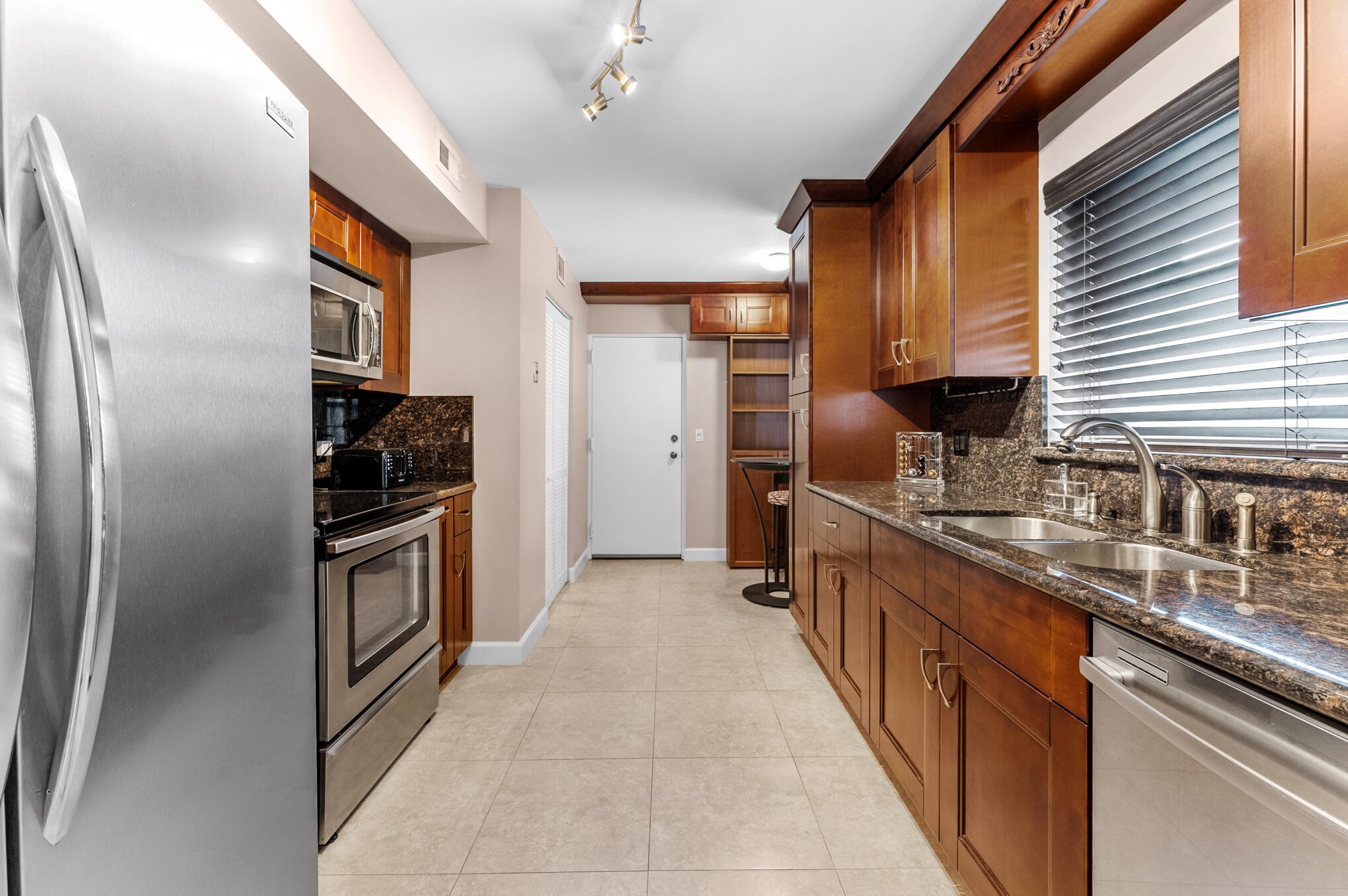 6300 Nw 2nd Ave Apt 201, Boca Raton, FL 33487