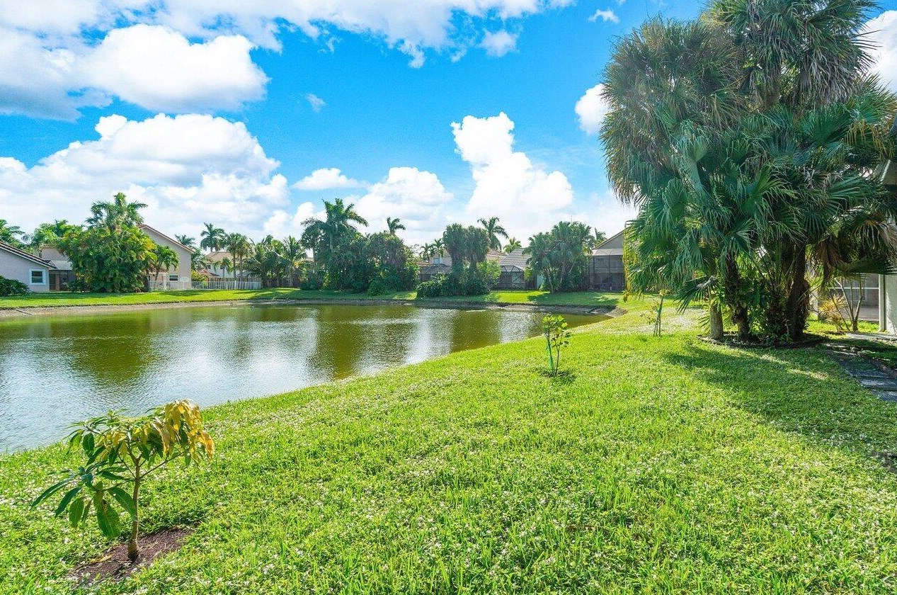 21290 Sawmill Ct, Boca Raton, FL 33498-1913