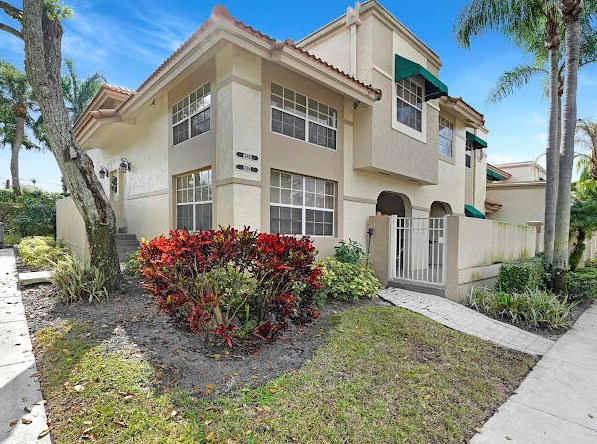 6528 Via Regina, Boca Raton, FL 33433