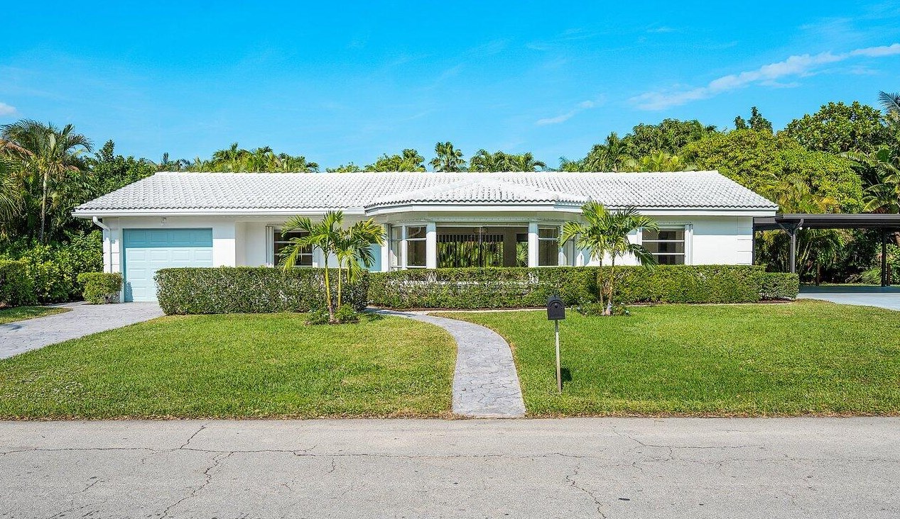 325 Inlet Way, West Palm Beach, FL 33404