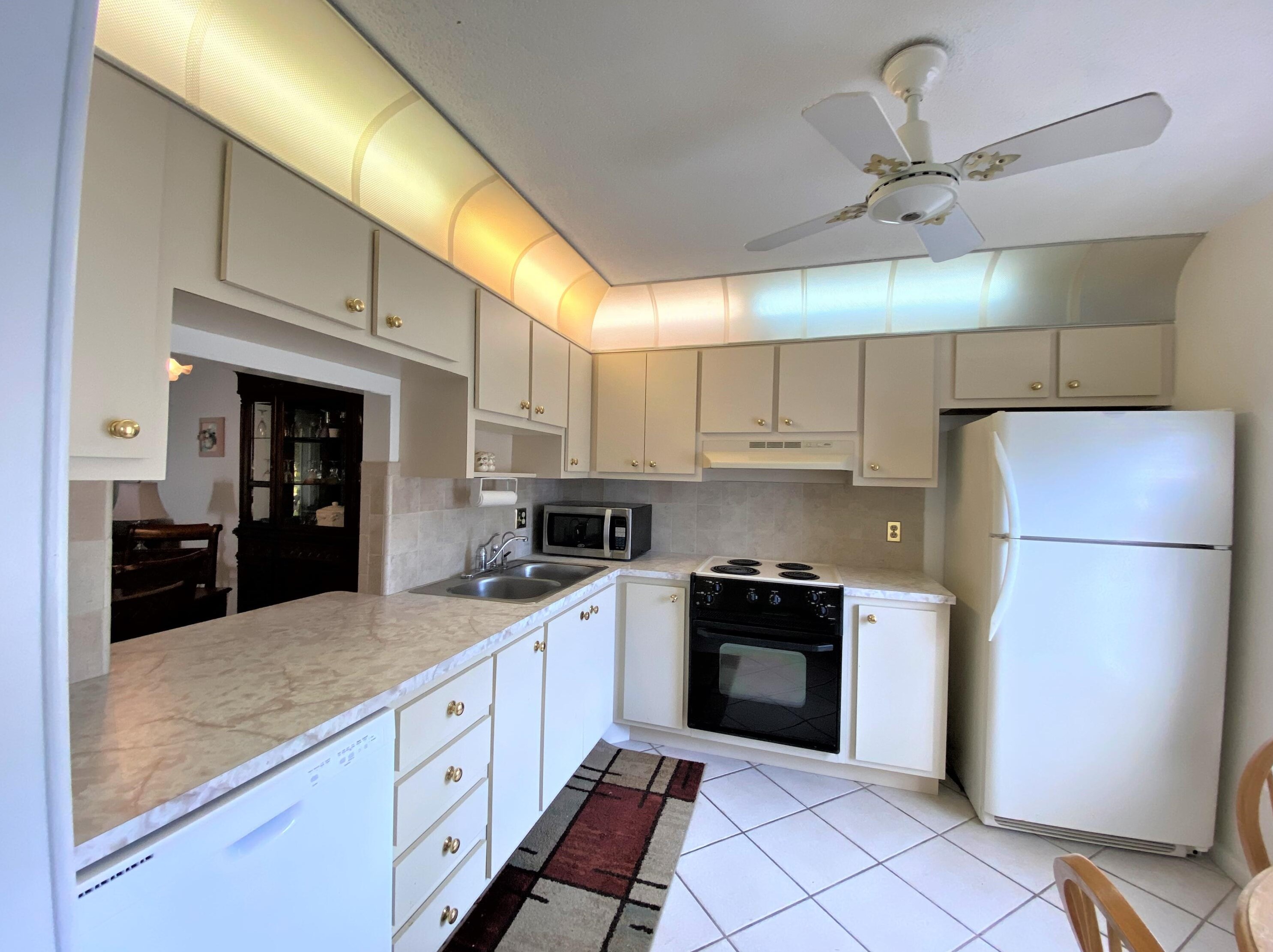 701 Laconia Cir, Lake Worth, FL 33467-3091