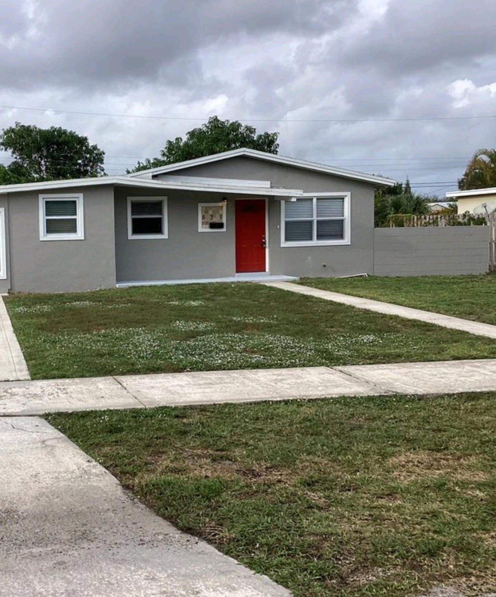 831 Laurel Dr, West Palm Beach, FL 33403