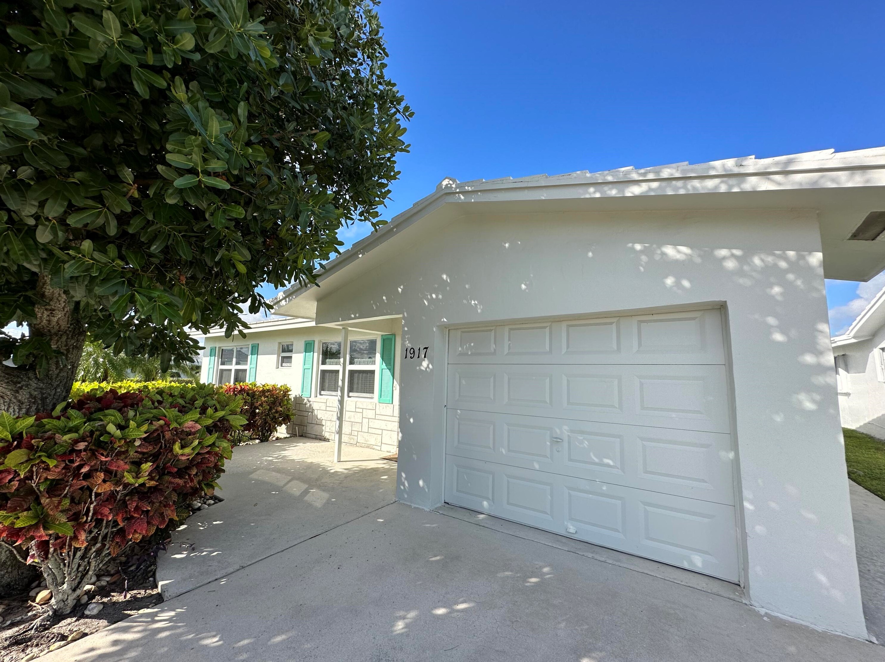 1917 Sw 12th Ave, Boynton Beach, FL 33426