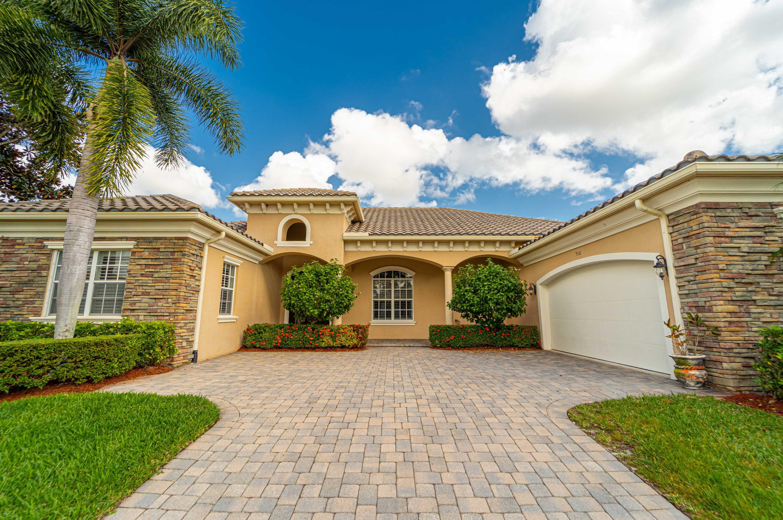9312 Scarborough Ct, Fort Pierce, FL 34986