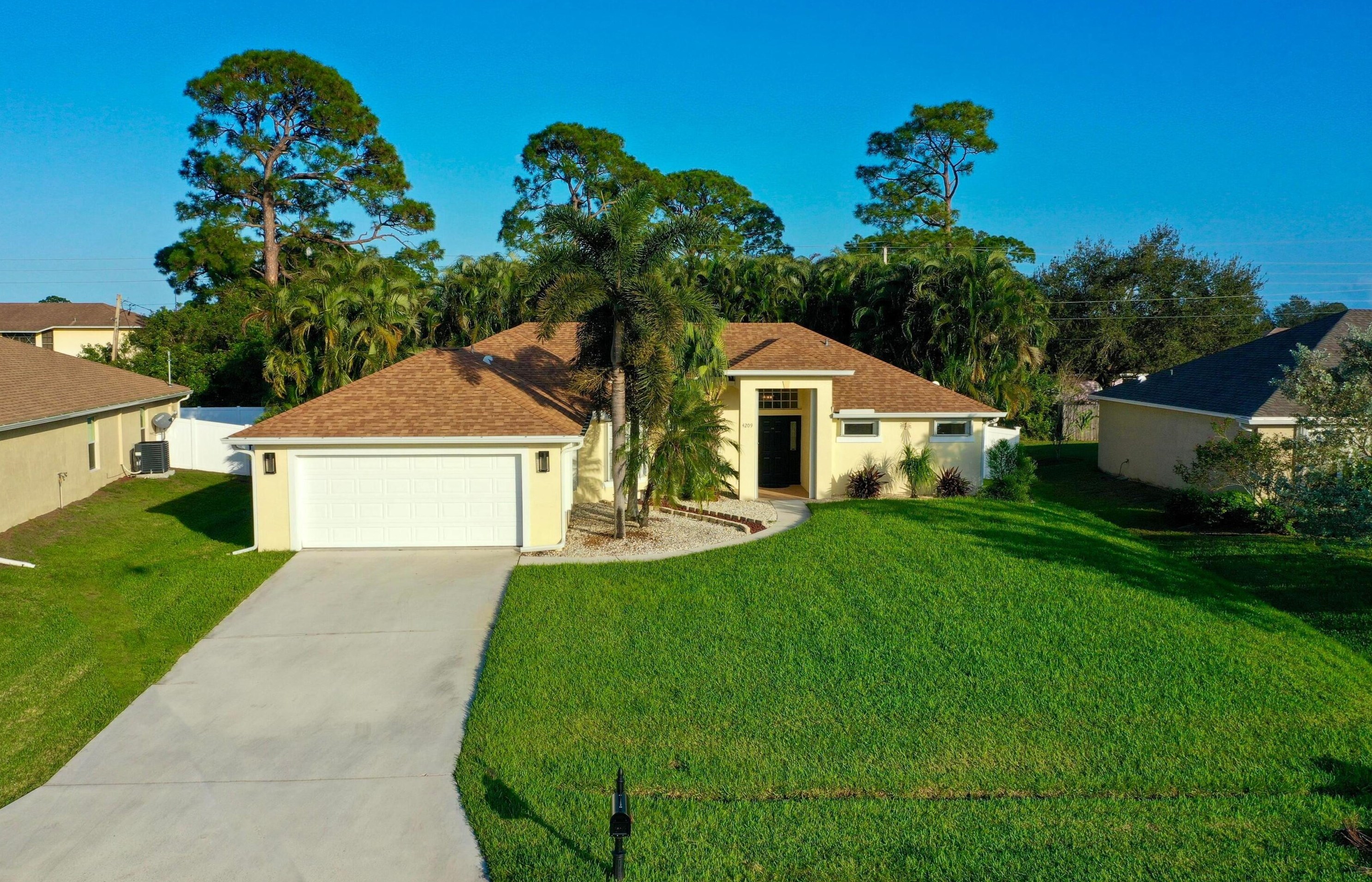 4209 Sw Mcclellen St, Fort Pierce, FL 34953