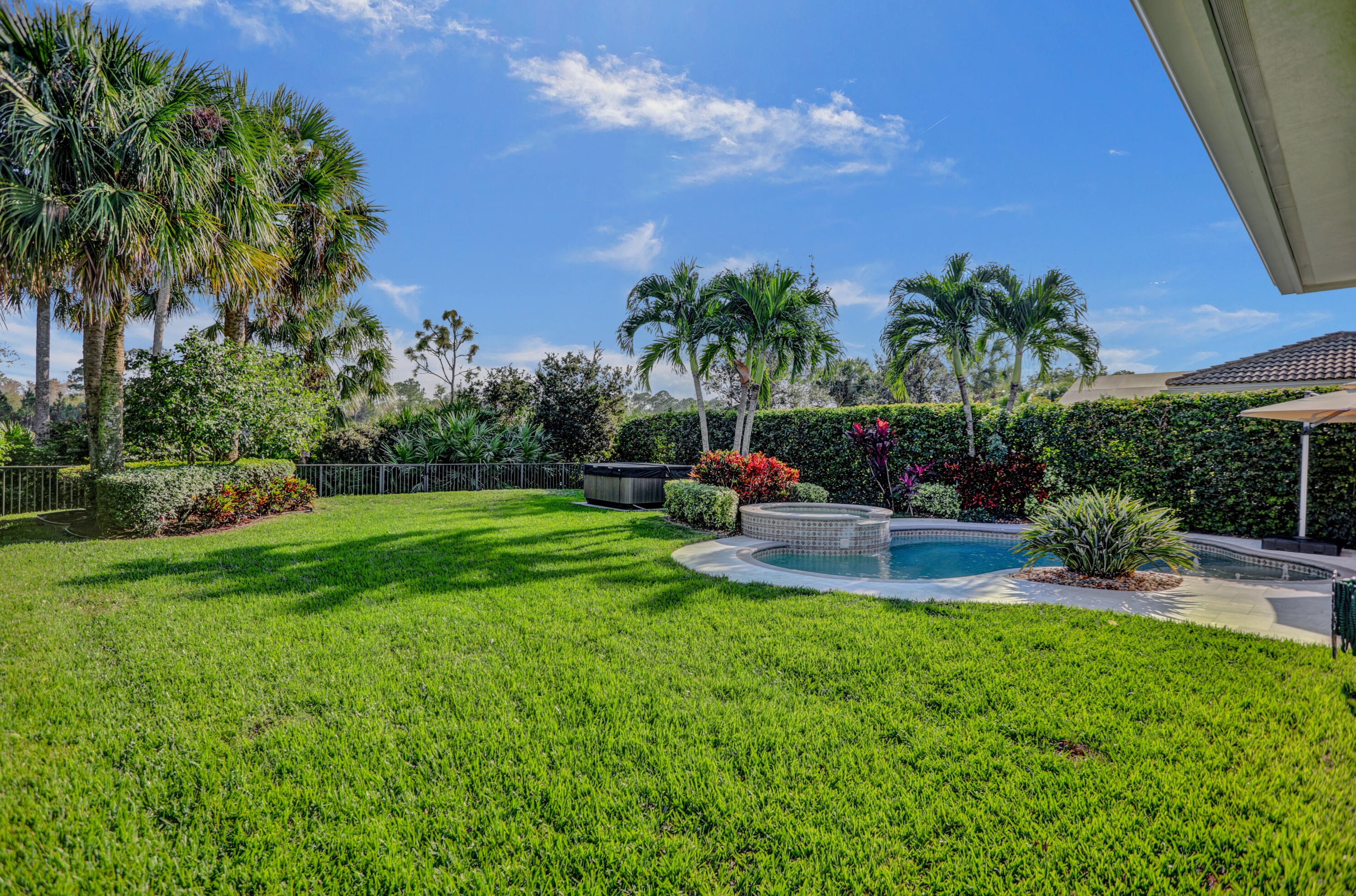 228 Carina Dr, Jupiter FL  33478-5454 exterior