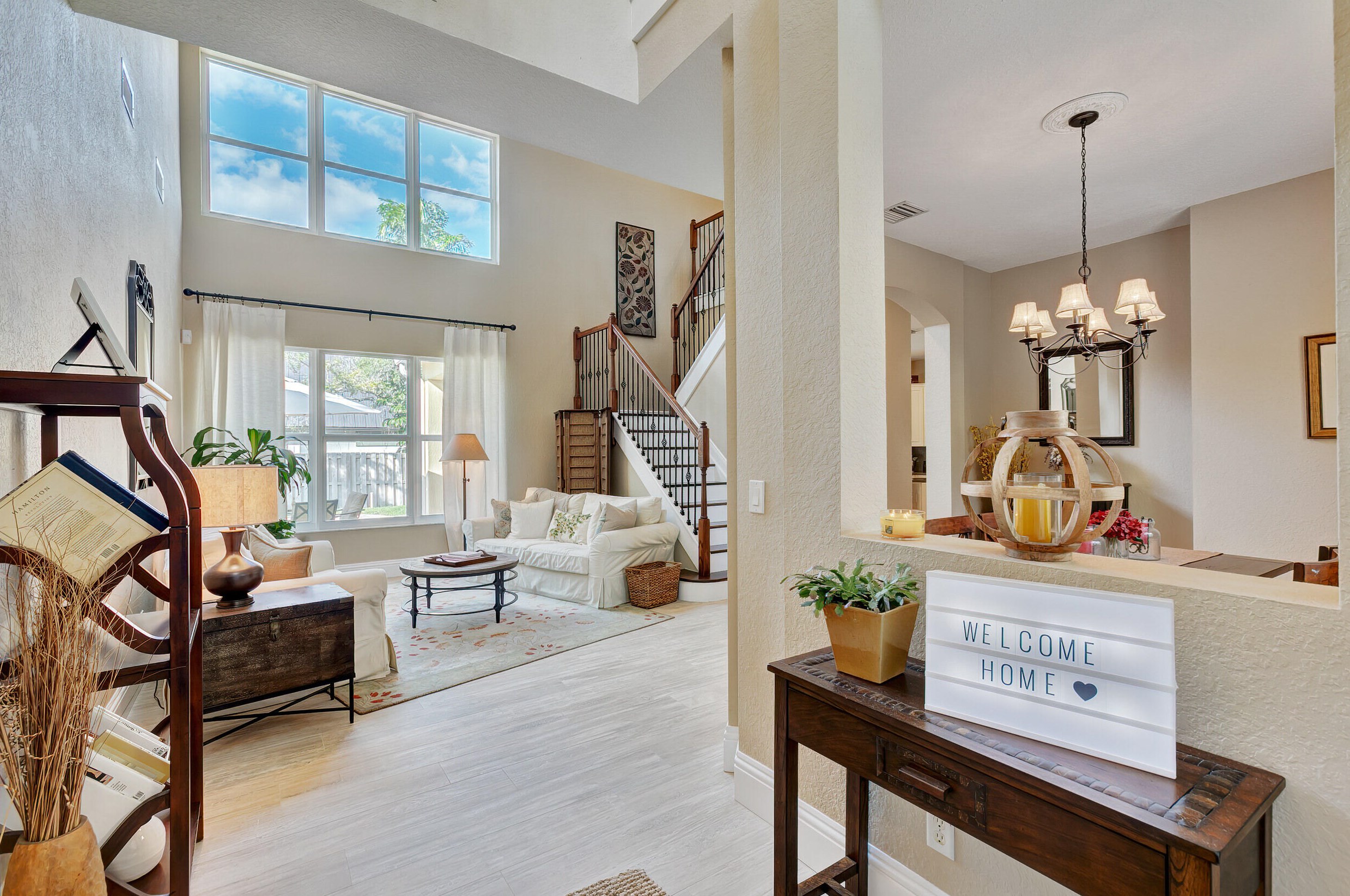 107 Magnolia Way, Jupiter, FL 33469-2113