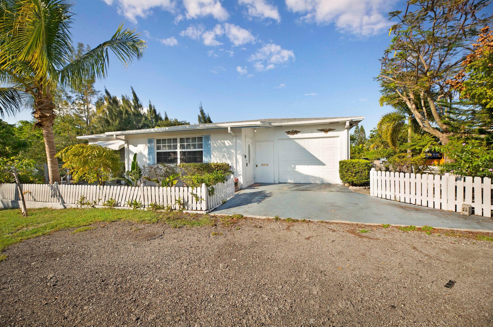 431 B St, Lake Worth, FL 33460-4337