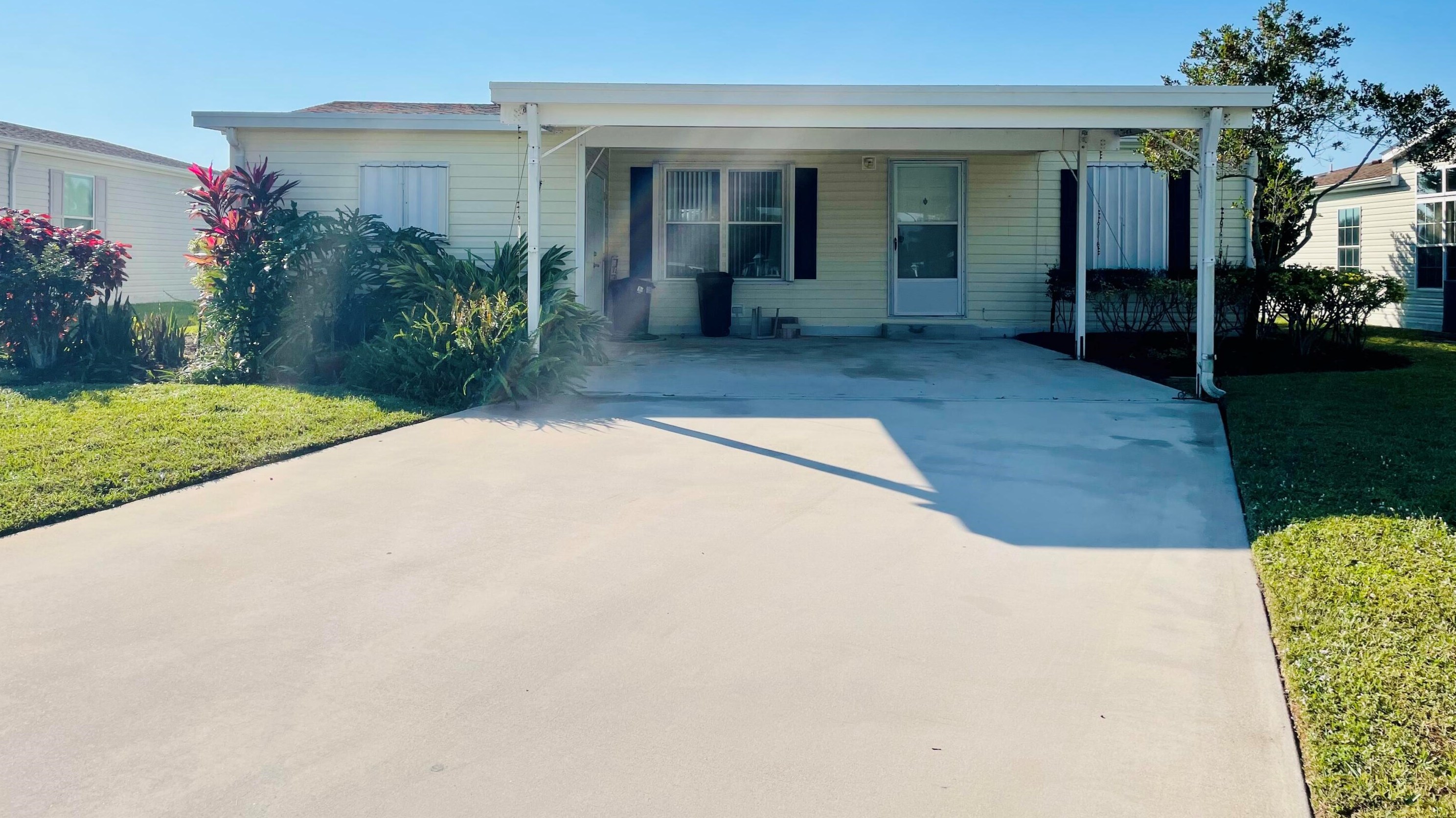 7659 Red Crossbill Ct, Fort Pierce, FL 34952