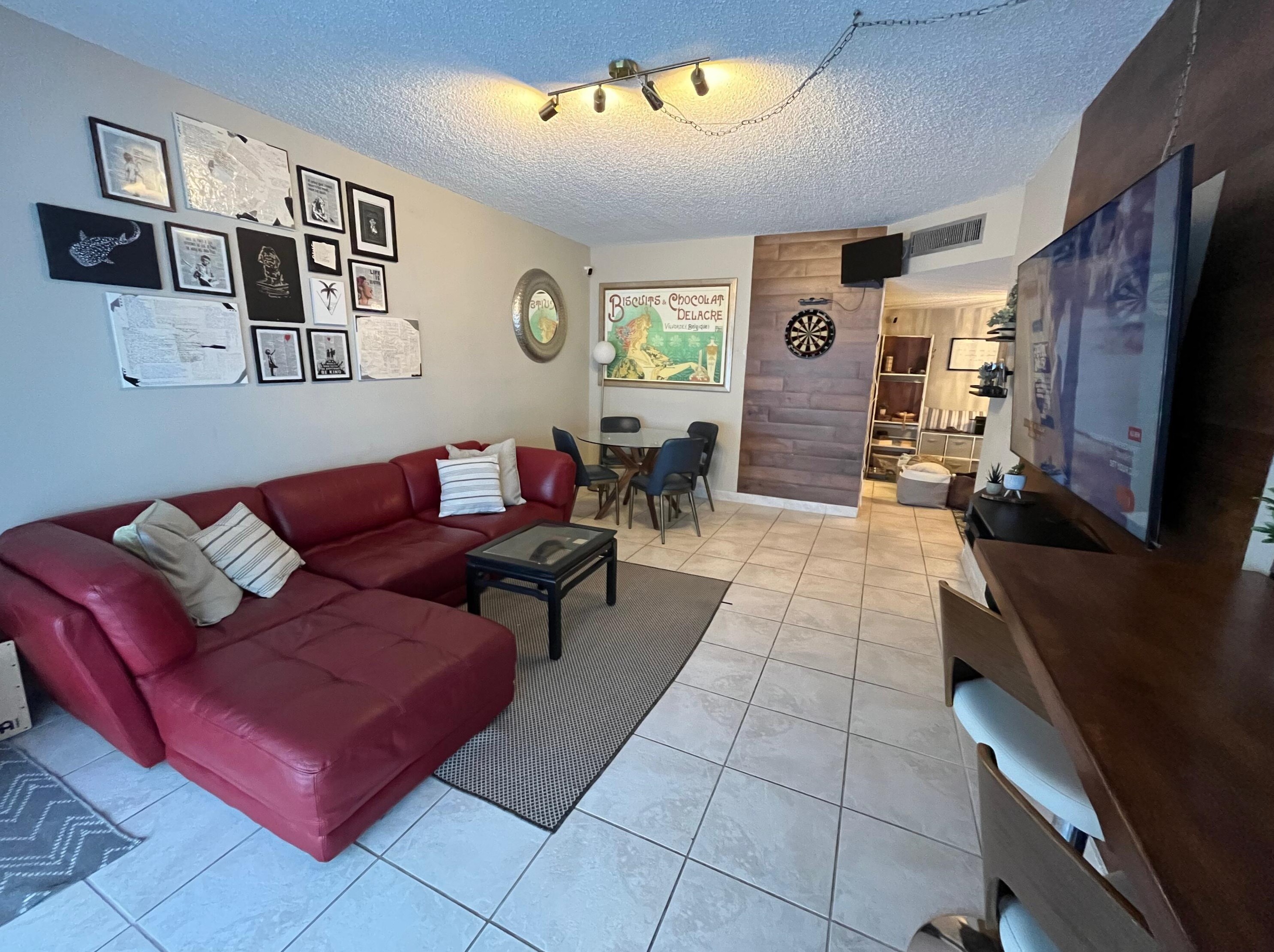 55 Sw 2nd Ave Apt 201, Boca Raton, FL 33432