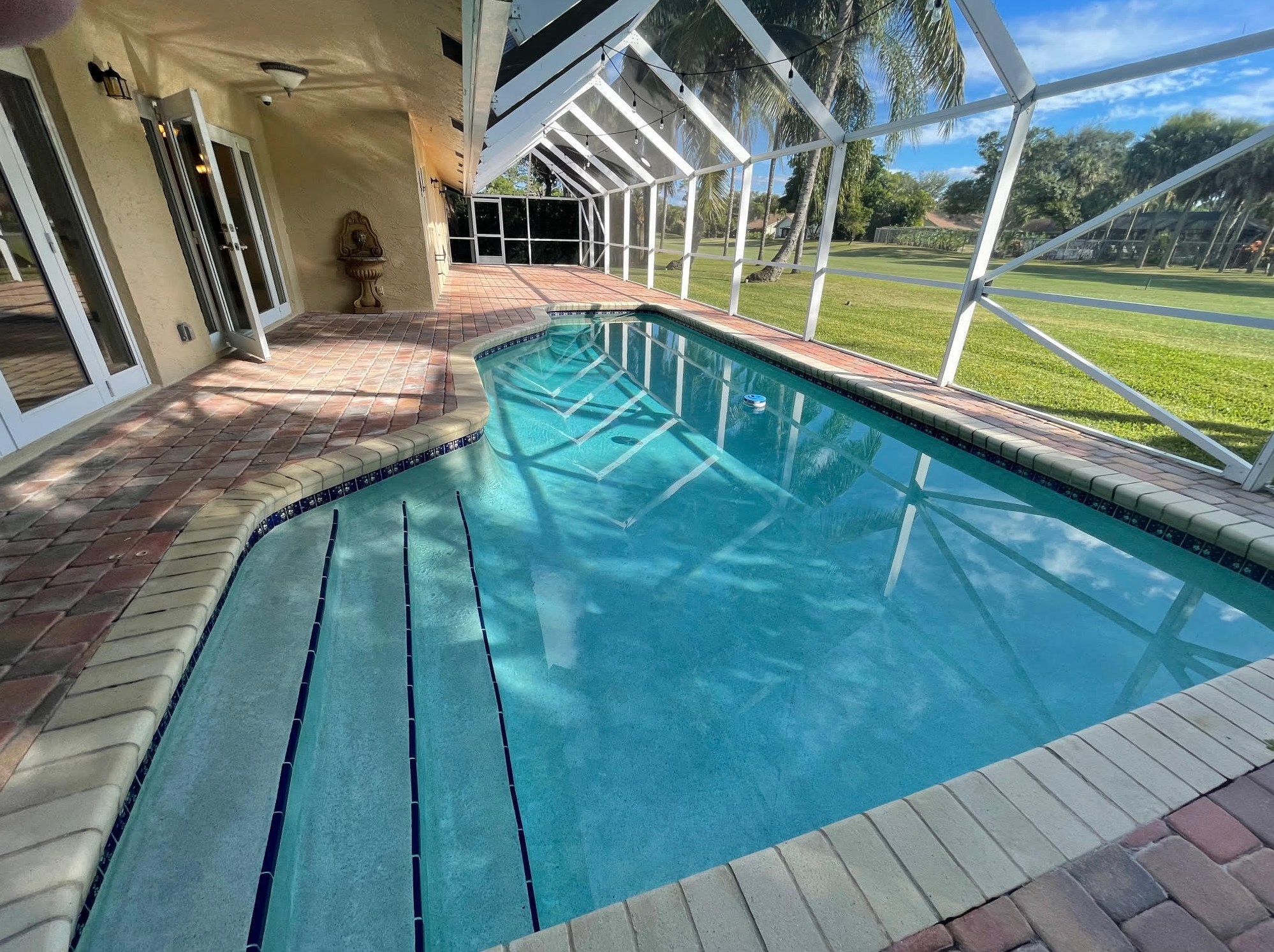 3524 Lakeview Dr, Delray Beach, FL 33445