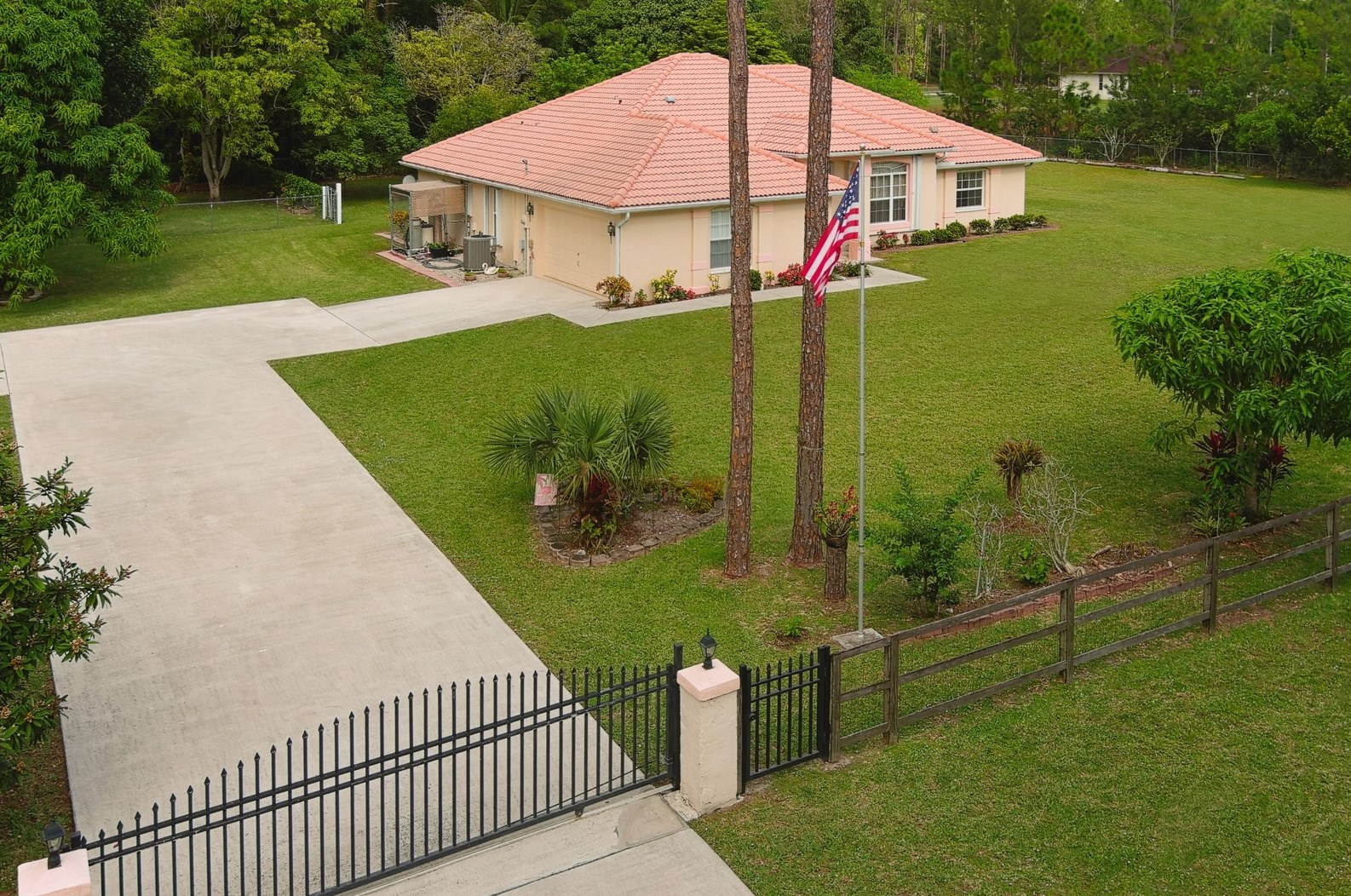 17025 84th Ct, Town of Loxahatchee Groves, FL 33470