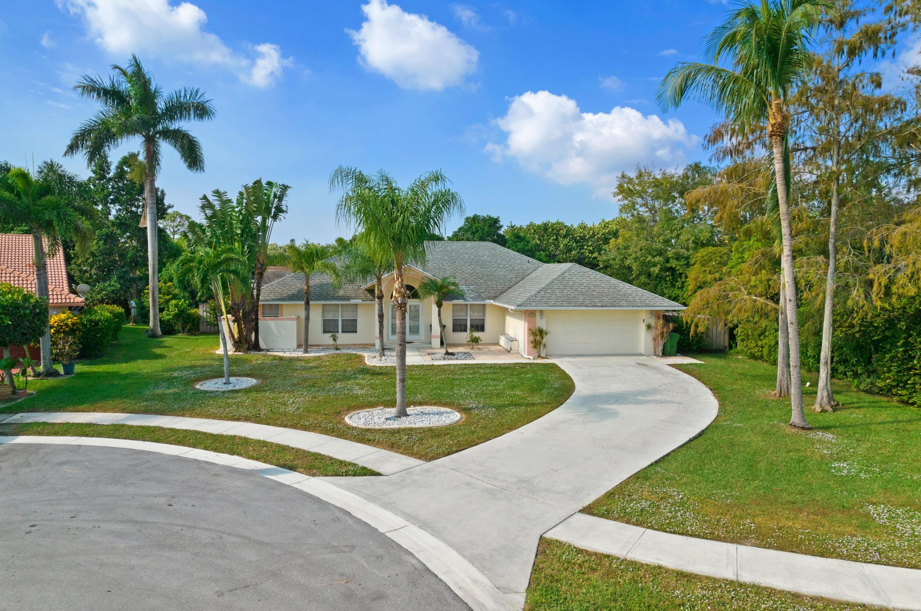 1447 Spanish Oak Way, West Palm Beach, FL 33414-5871