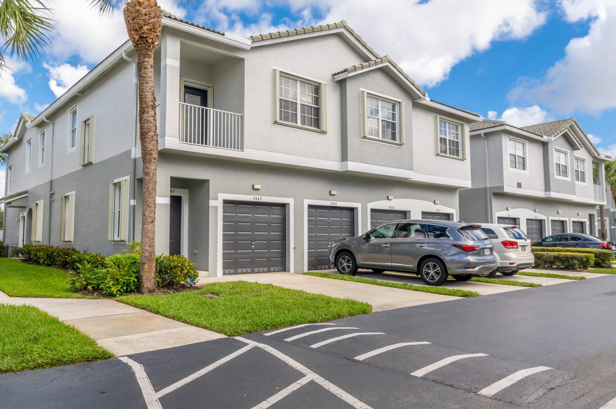 3045 Grandiflora Dr, Lake Worth FL  33467-2087 exterior