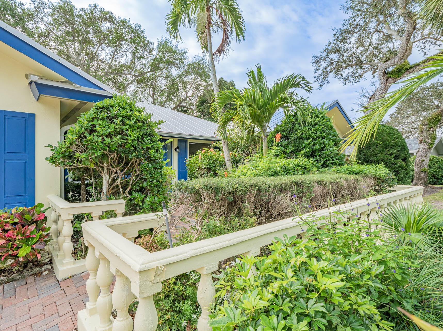 626 Honeysuckle Ln, Vero Beach, FL 32963