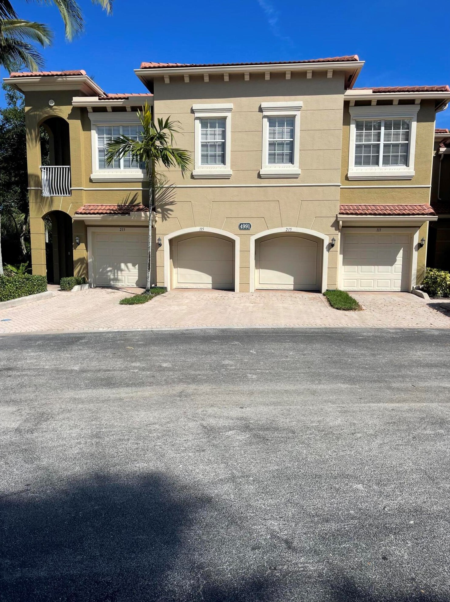 4991 Bonsai Cir #111, West Palm Beach, FL 33418