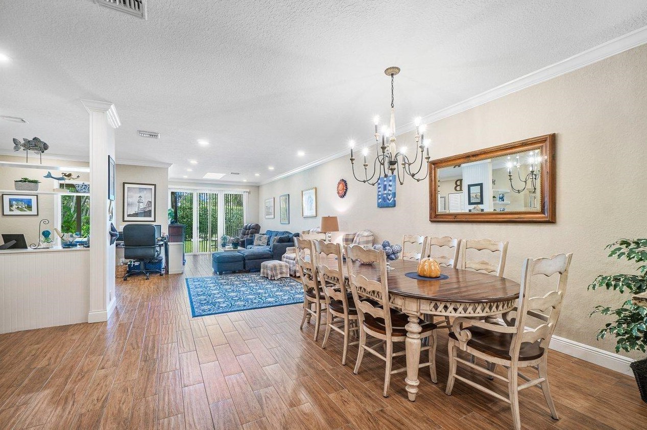 6682 Via Regina, Boca Raton, FL 33433