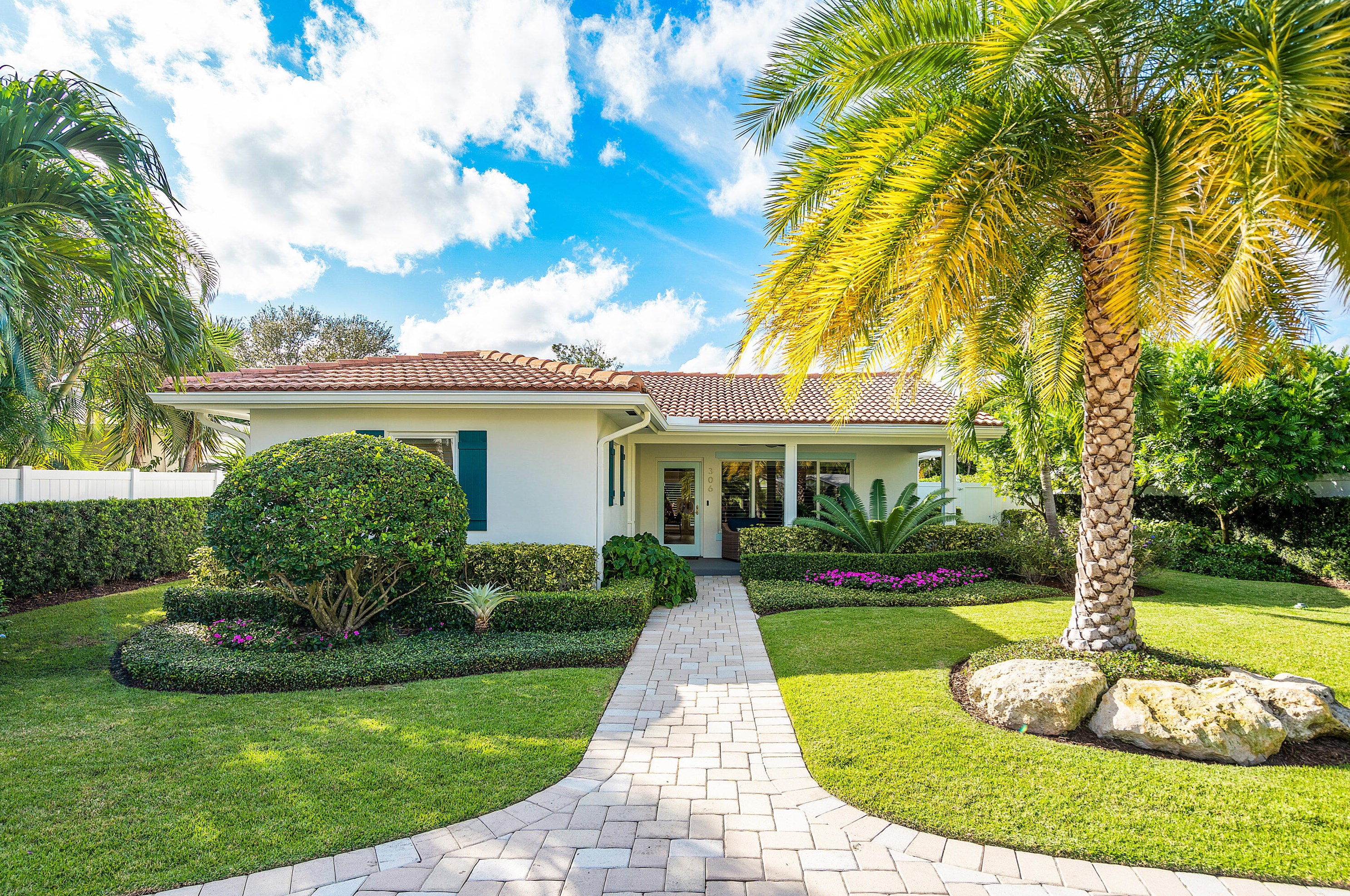 306 Ne 8th Ave, Delray Beach, FL 33483