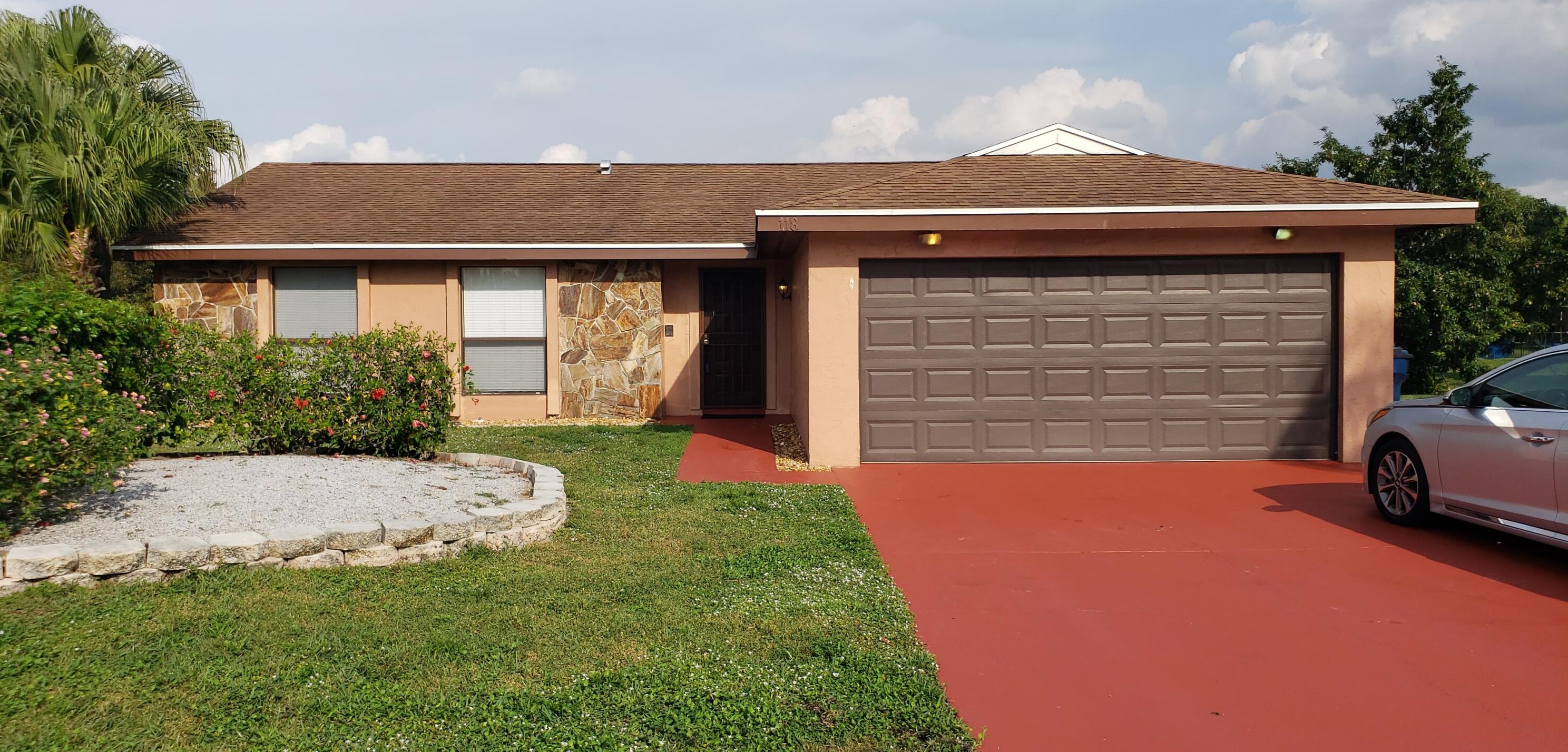 118 Cambridge Ln, West Palm Beach, FL 33411