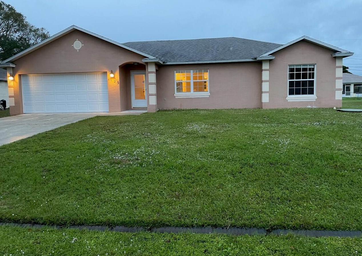 1125 Sw Abbey Ave, Fort Pierce, FL 34953