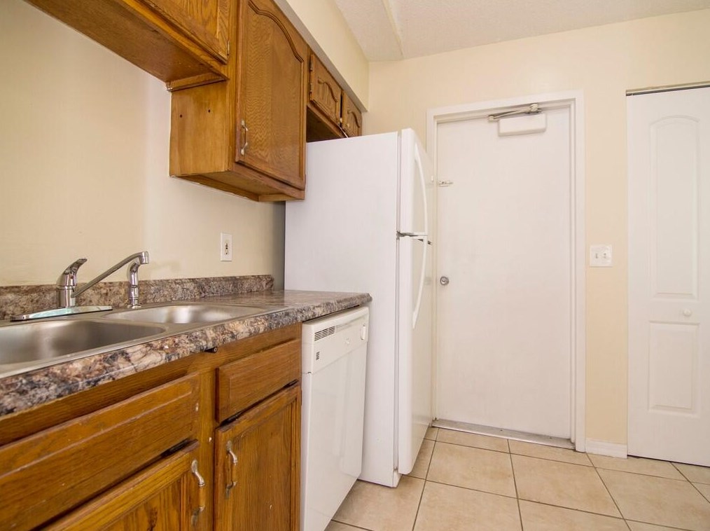 1892 Sw Capehart Ave, Fort Pierce, FL 34953