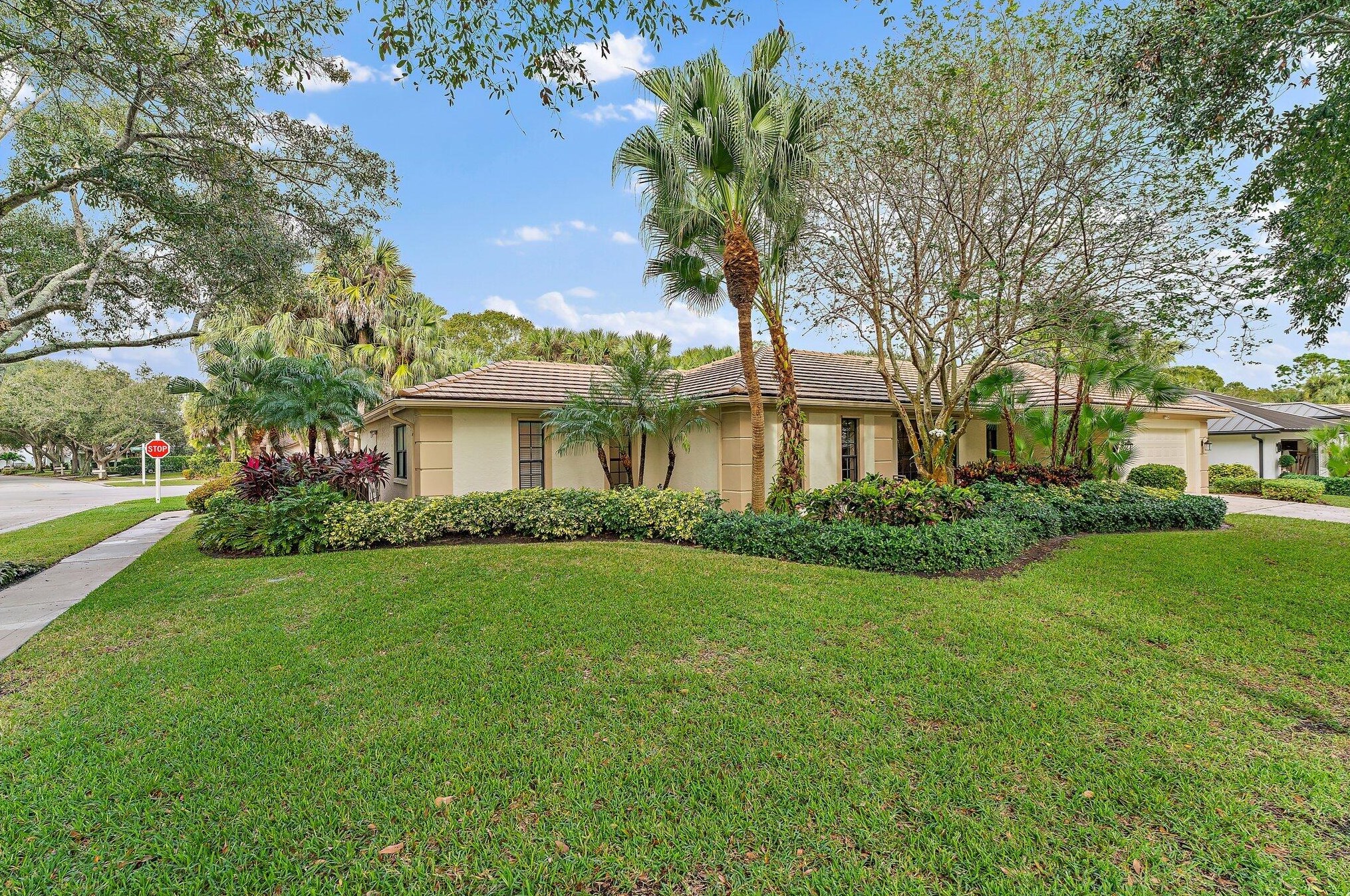 6701 Winding Lake Dr, Jupiter, FL 33458