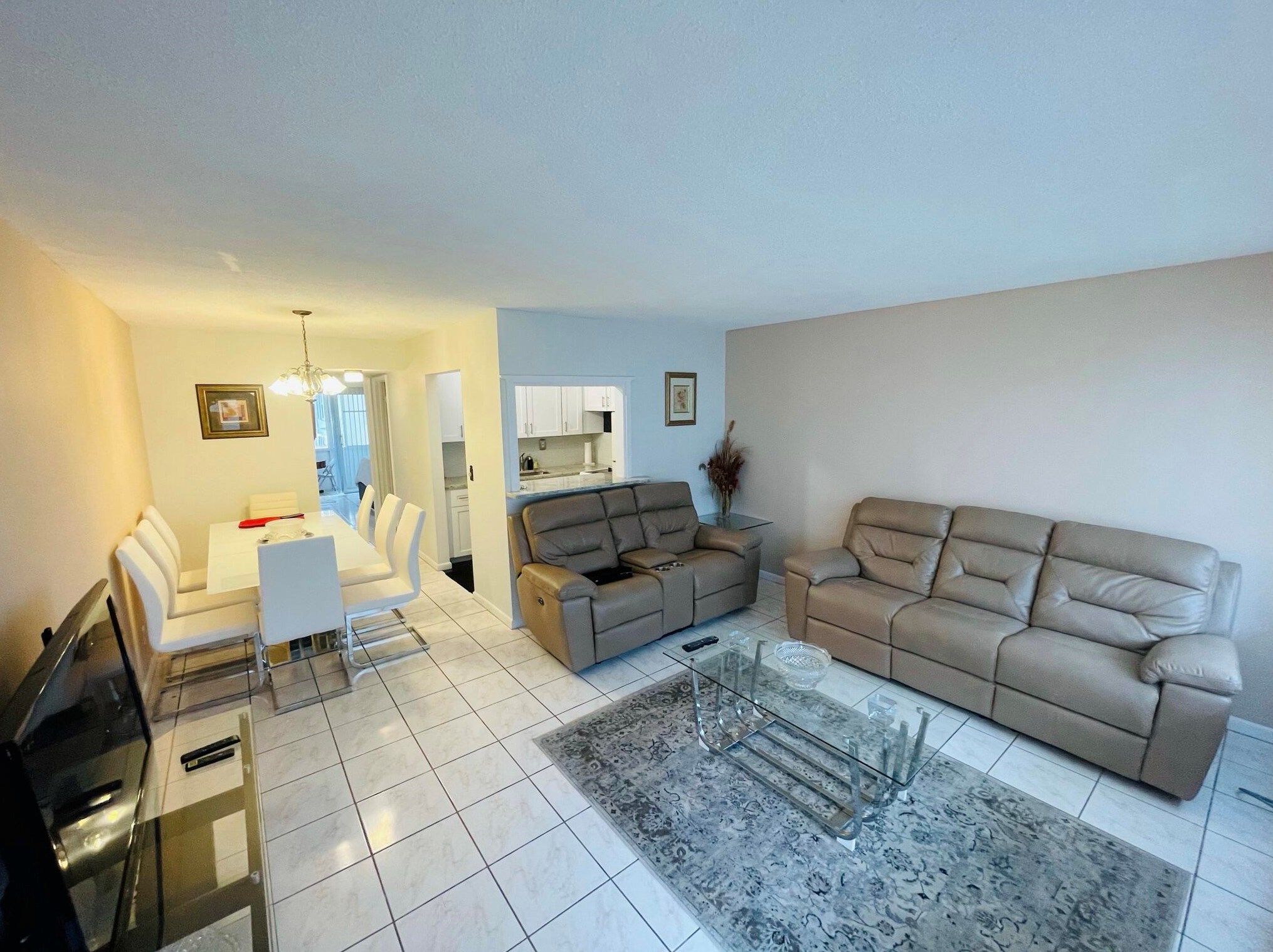 142 Andover F, West Palm Beach, FL 33417