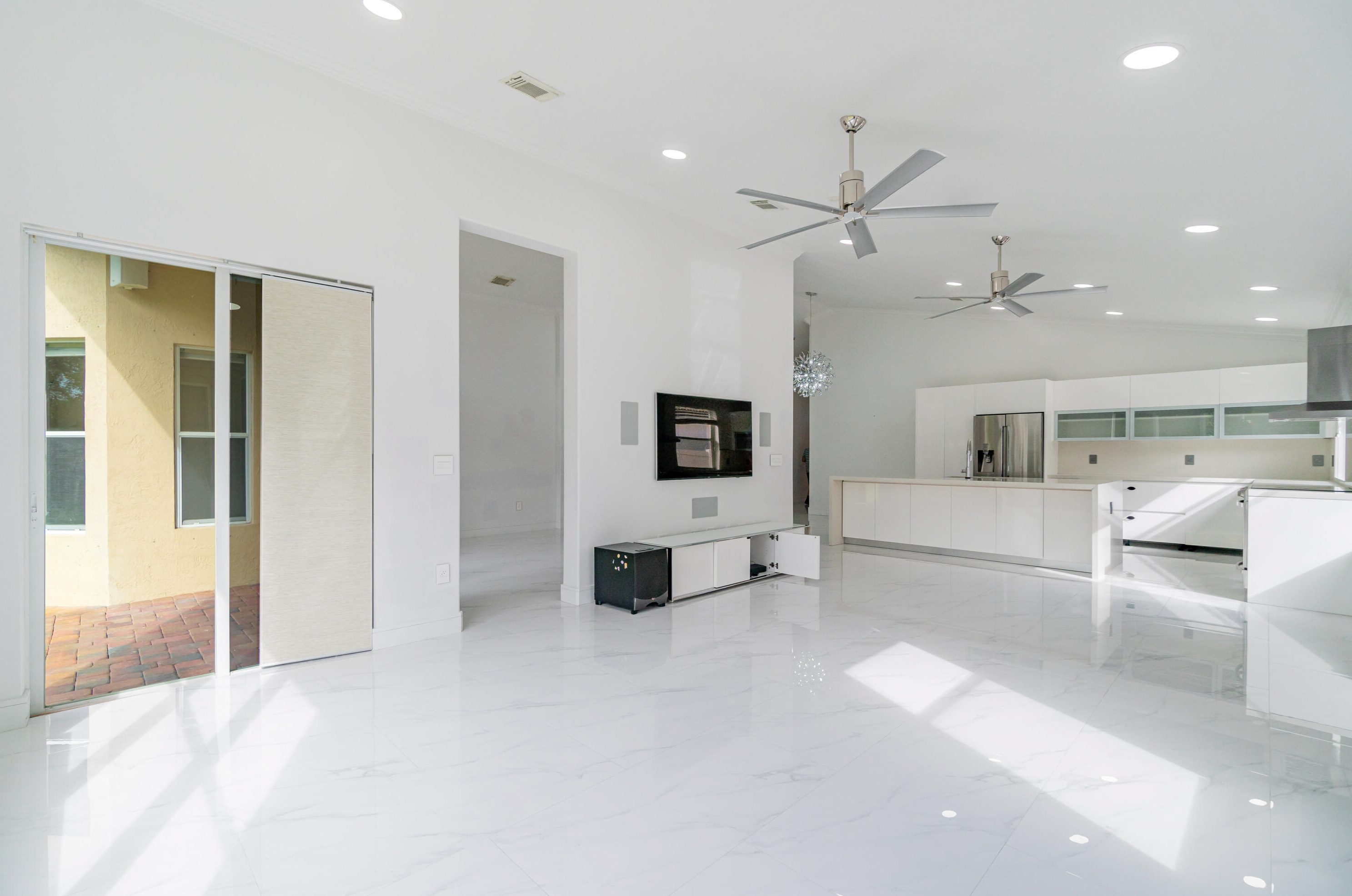 18844 29th Ct, Hollywood FL  33029-2403 exterior