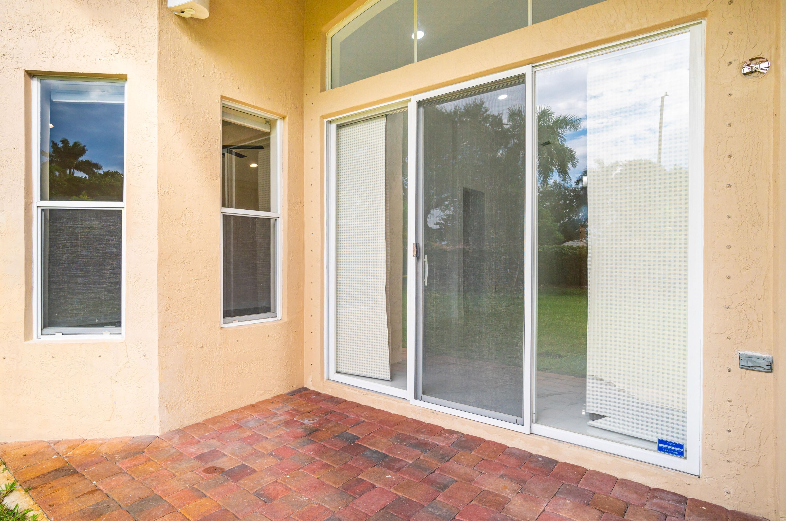 18844 29th Ct, Hollywood FL  33029-2403 exterior