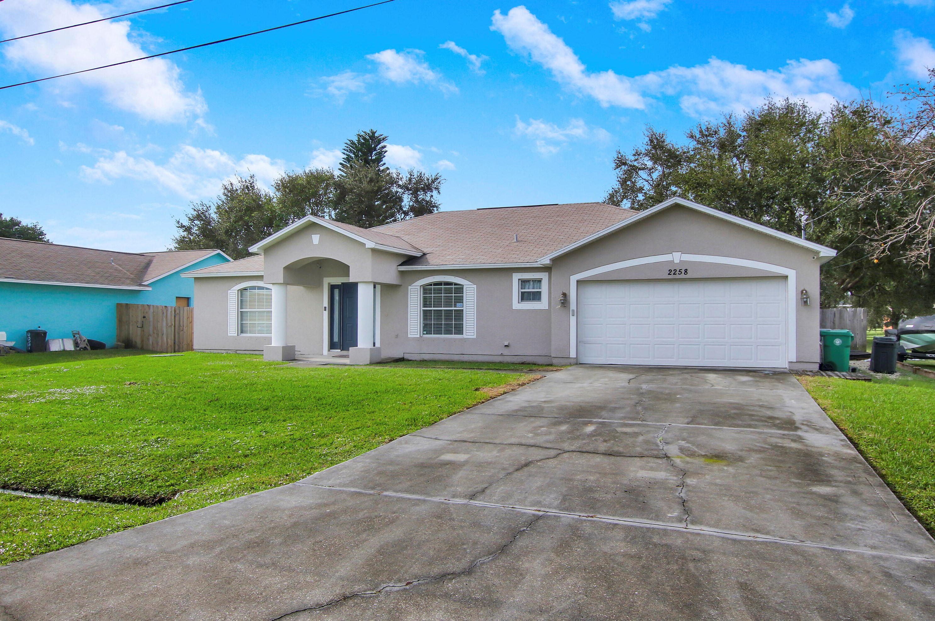 2258 Se Friendship St, Port Saint Lucie, FL 34952