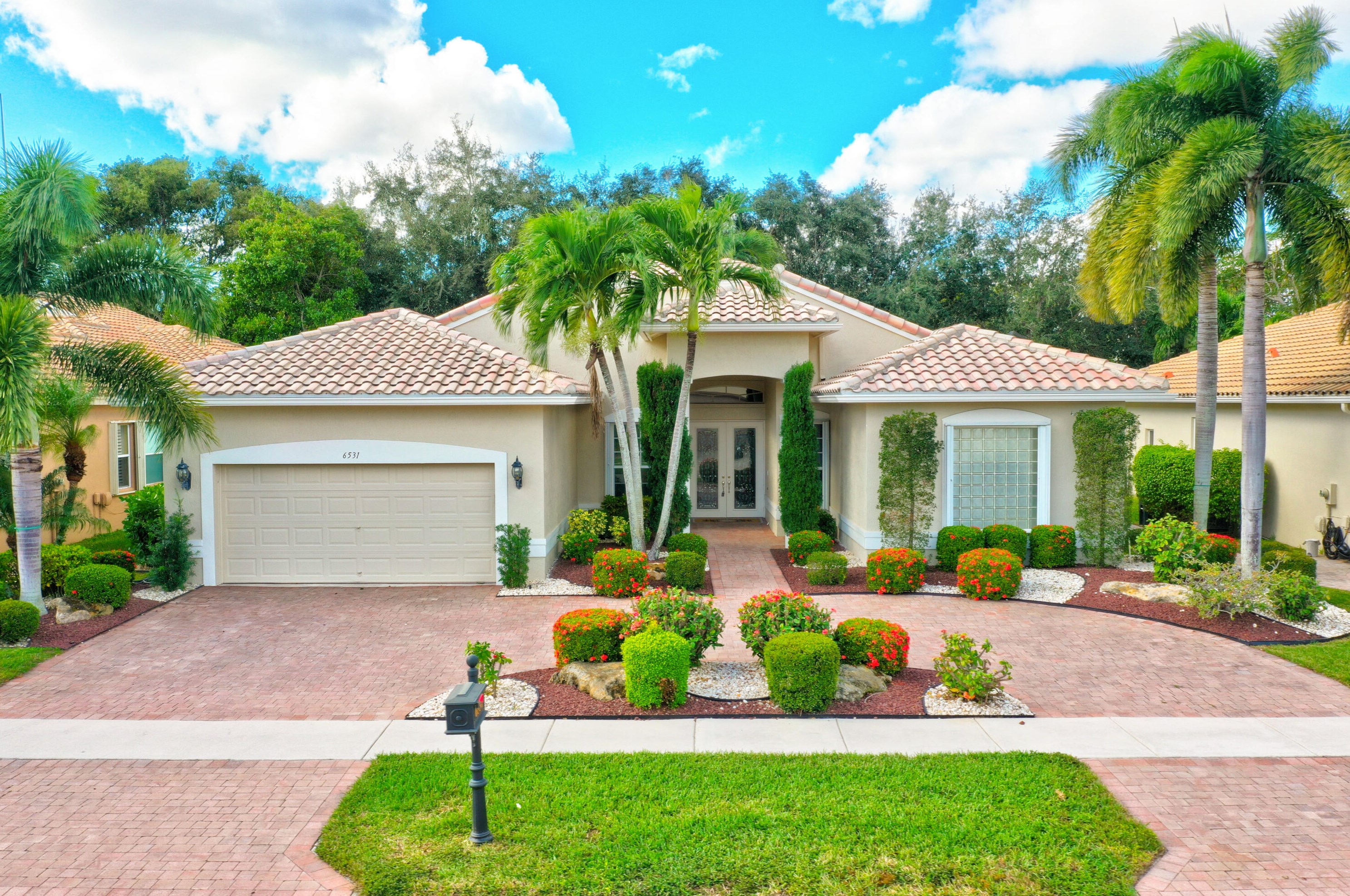 6531 Boticelli Dr, Lake Worth, FL 33467-7037