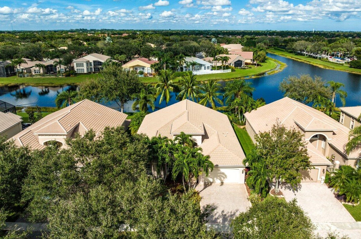 7078 Great Falls Cir, Boynton Beach, FL 33437-3998