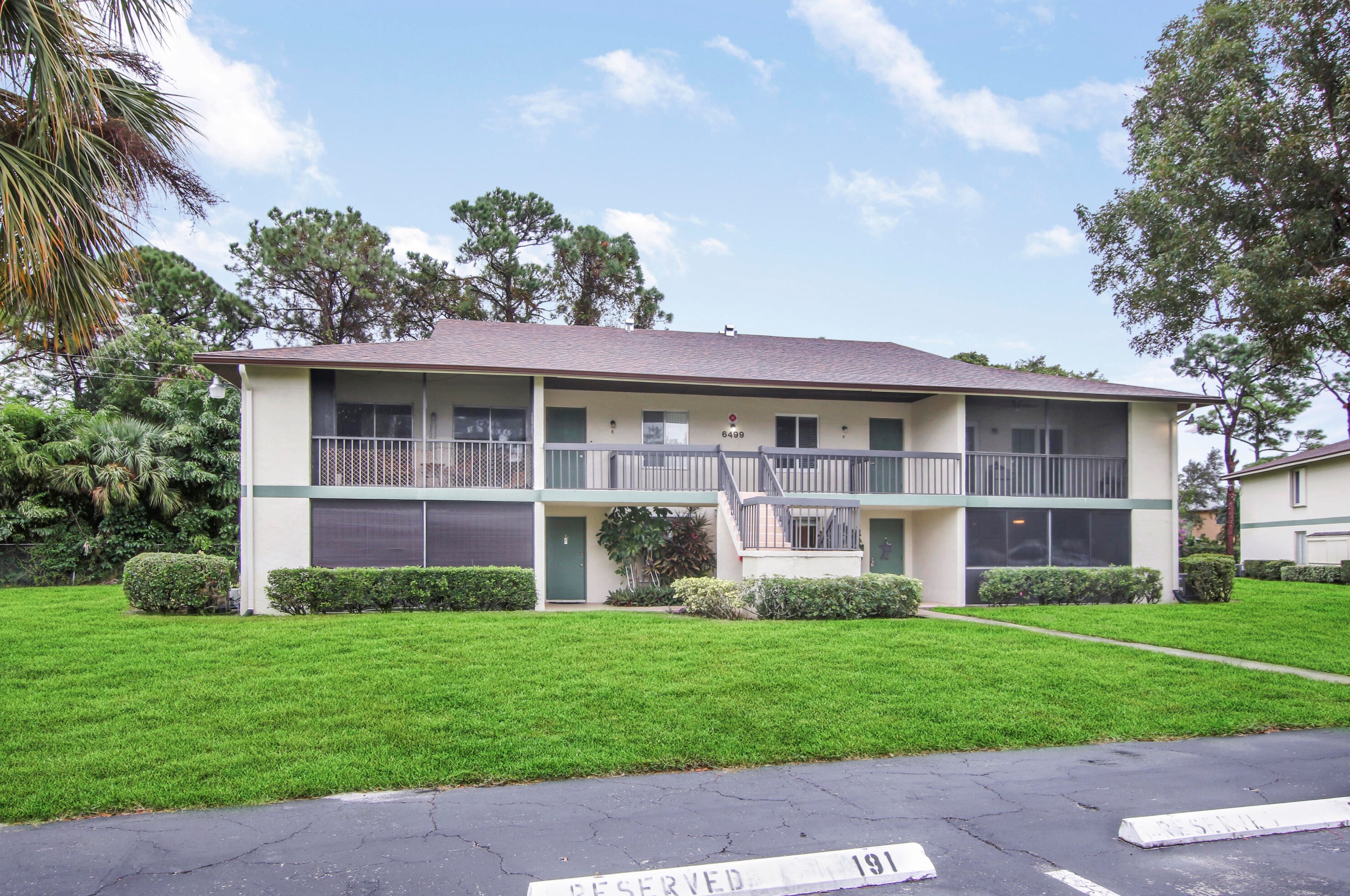 6499 Chasewood Dr, Jupiter FL 33458-8887 exterior
