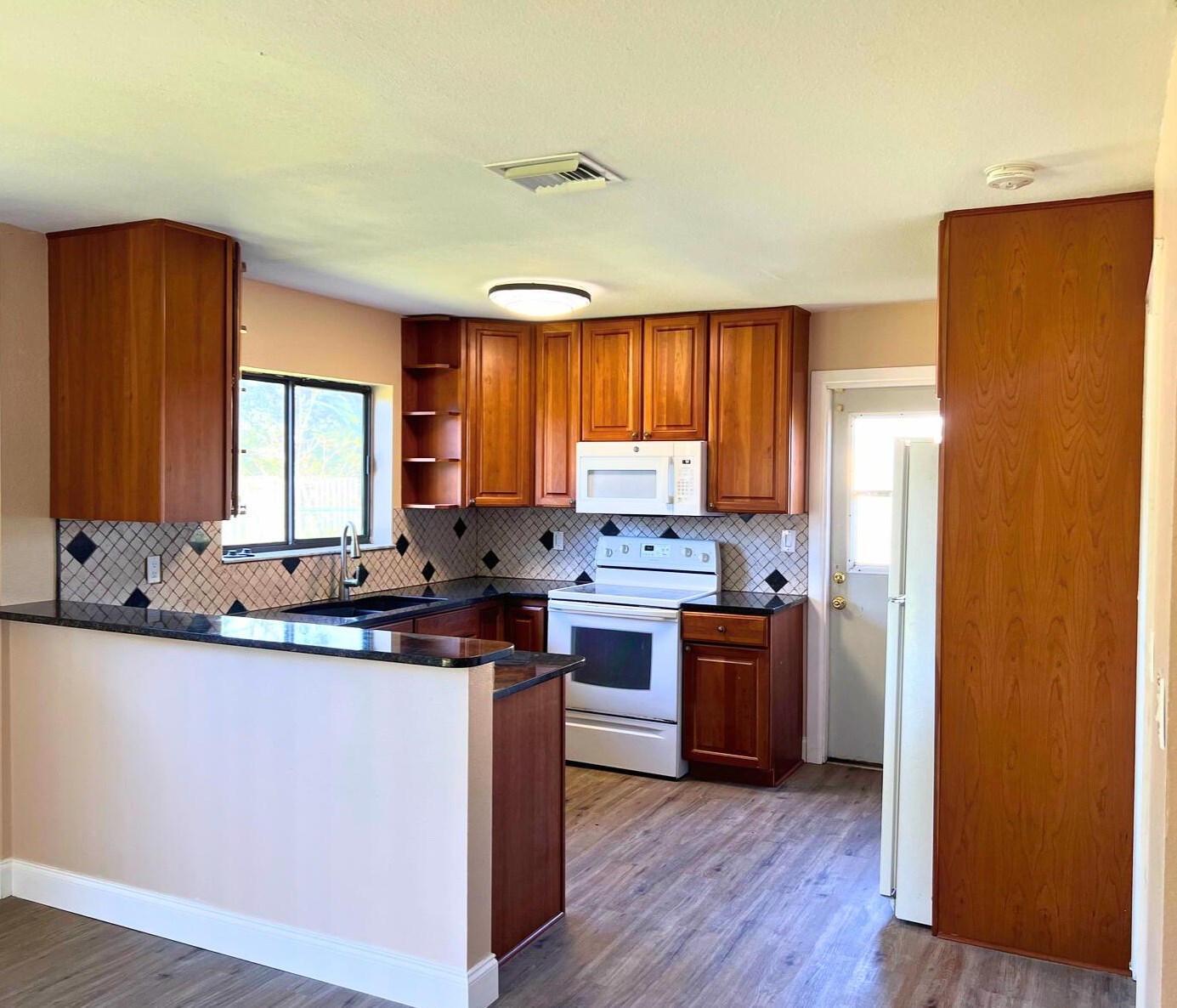 142 Se Whitmore Dr, Fort Pierce, FL 34984
