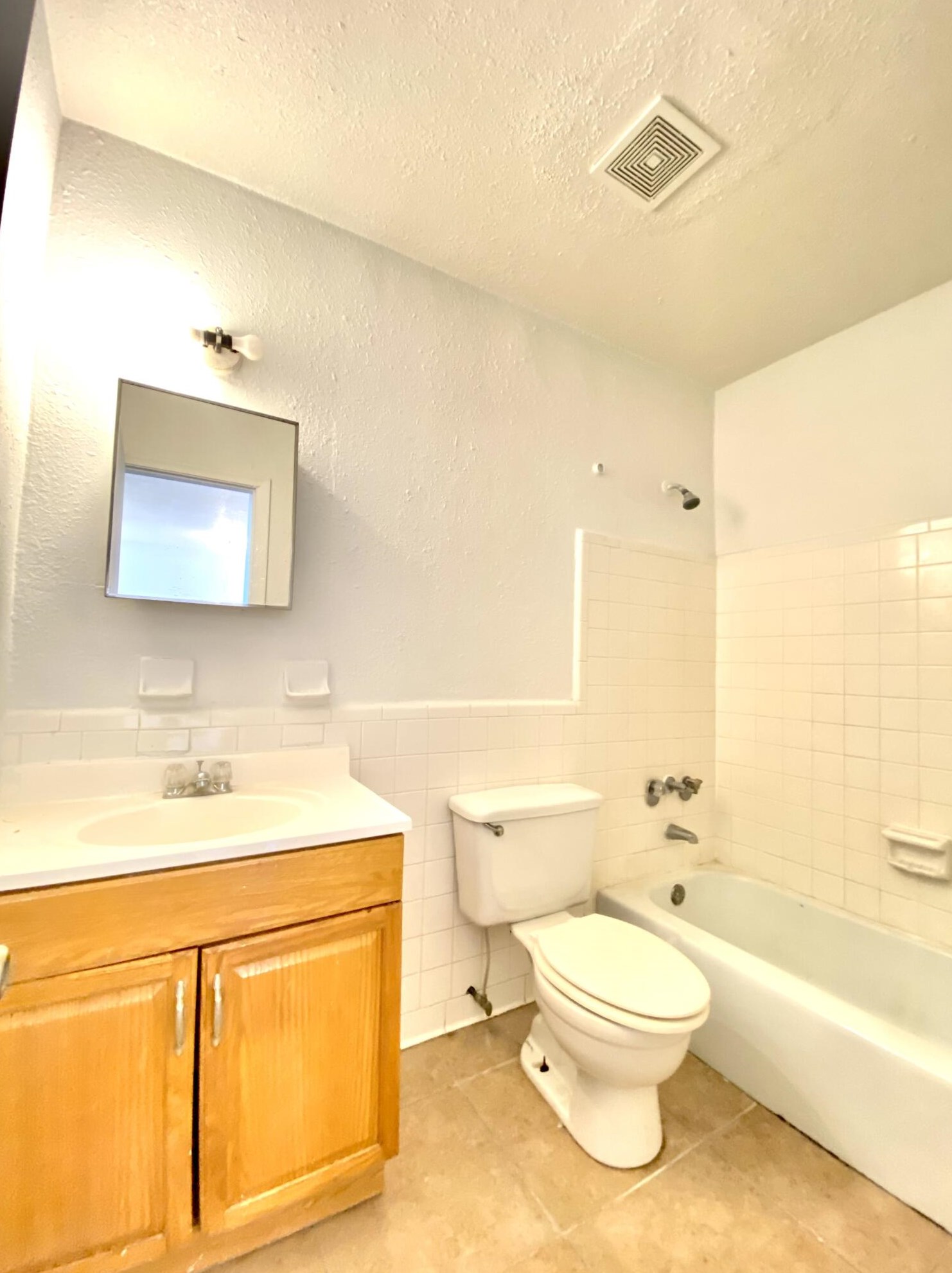 2130 Avenue S #304, West Palm Beach, FL 33404
