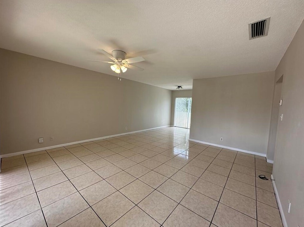 1500 Forest Hill Blvd #2, West Palm Beach, FL 33406
