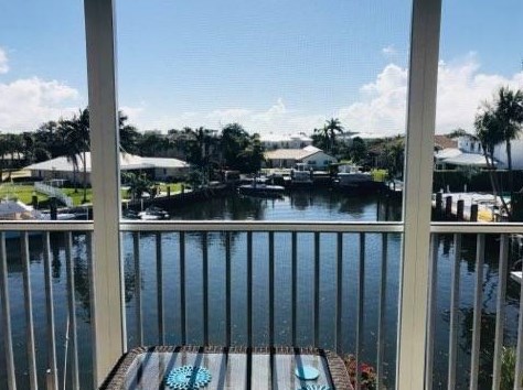 698 Spanish River Blvd, Boca Raton FL 33431-6154 exterior