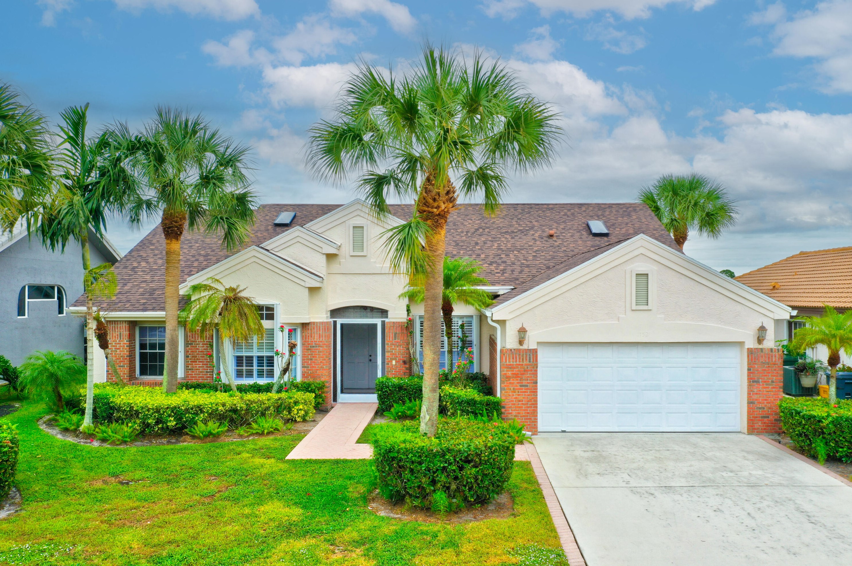 1152 Lake Breeze Dr, West Palm Beach, FL 33414-7945