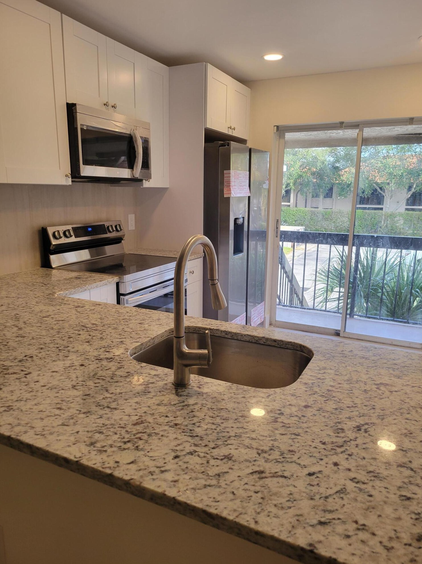 5151 W Club Cir Apt 203, Boca Raton, FL 33487
