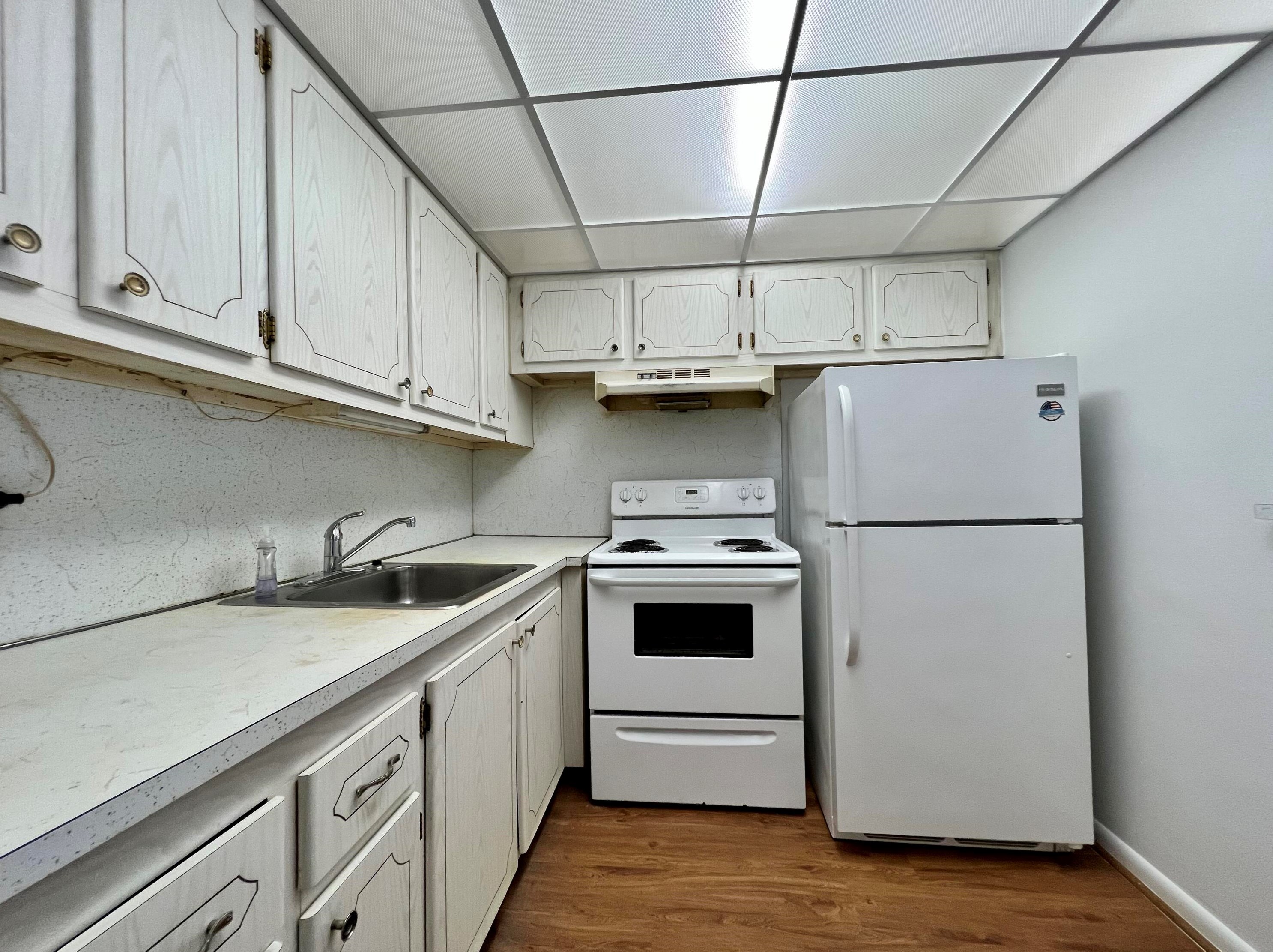 54 Dorchester C, West Palm Beach, FL 33417
