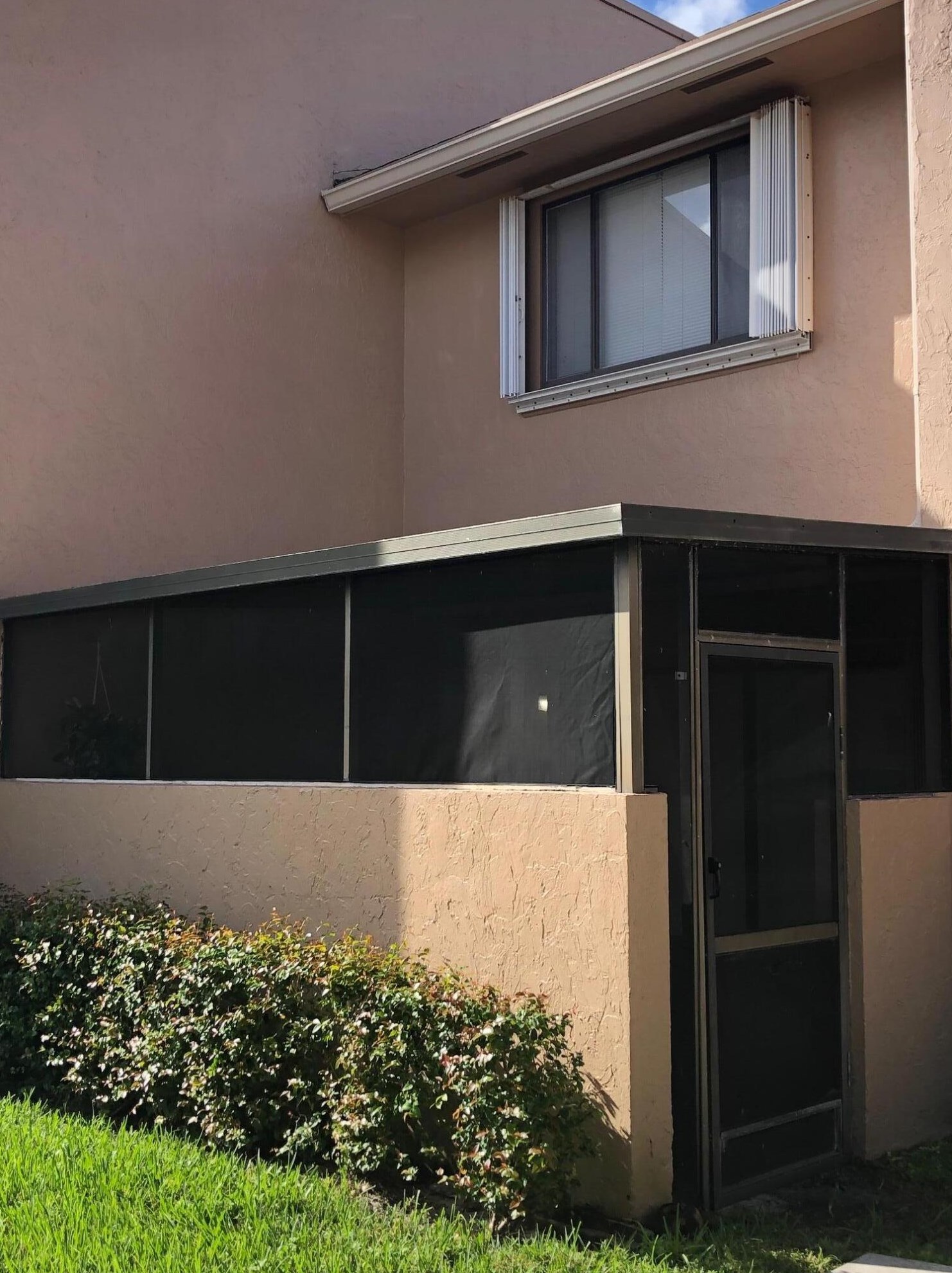 139 Sparrow Dr Apt 3d, West Palm Beach, FL