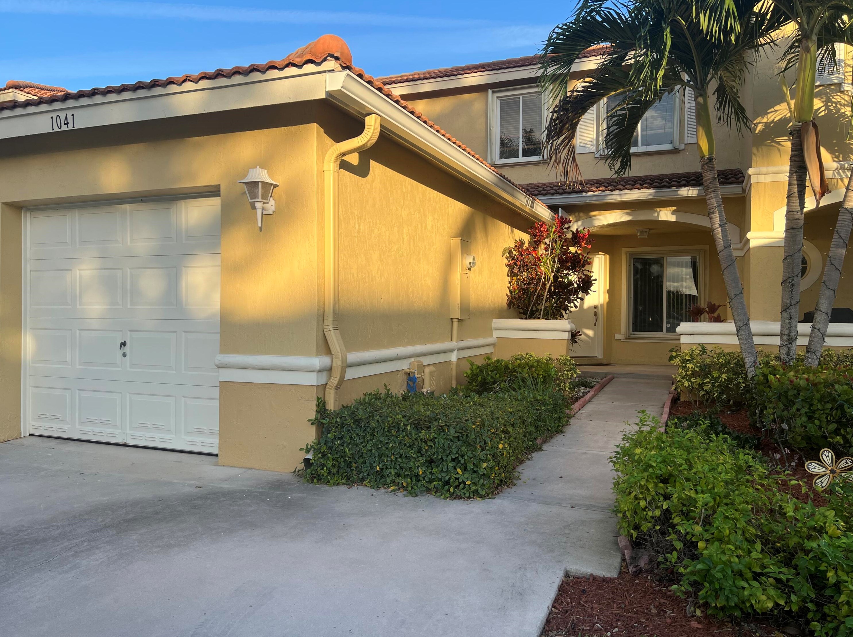 1041 Arezzo Cir, Boynton Beach, FL 33436