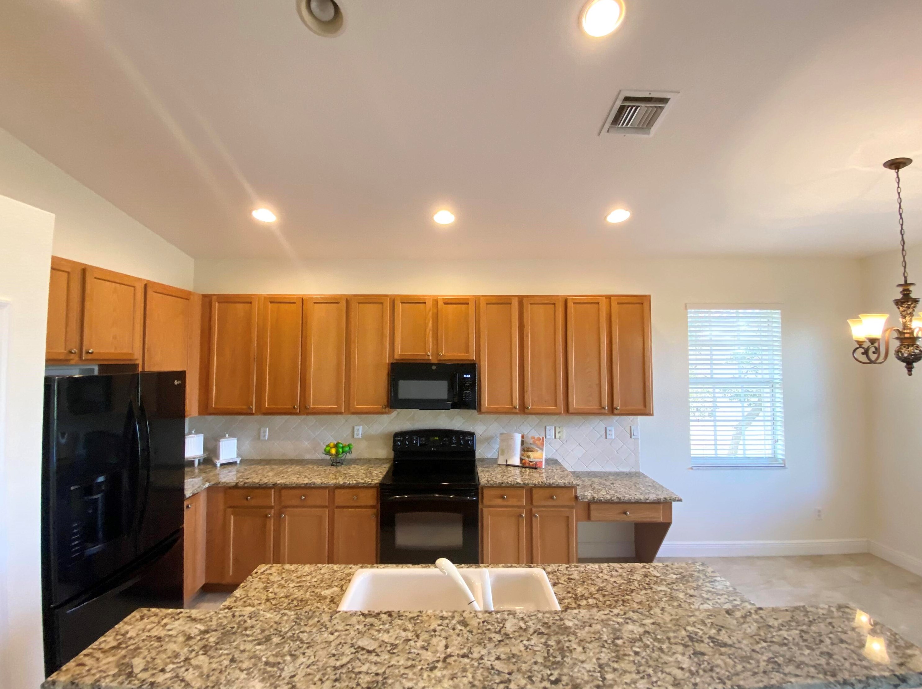 2097 Wingate Bnd, West Palm Beach, FL 33414