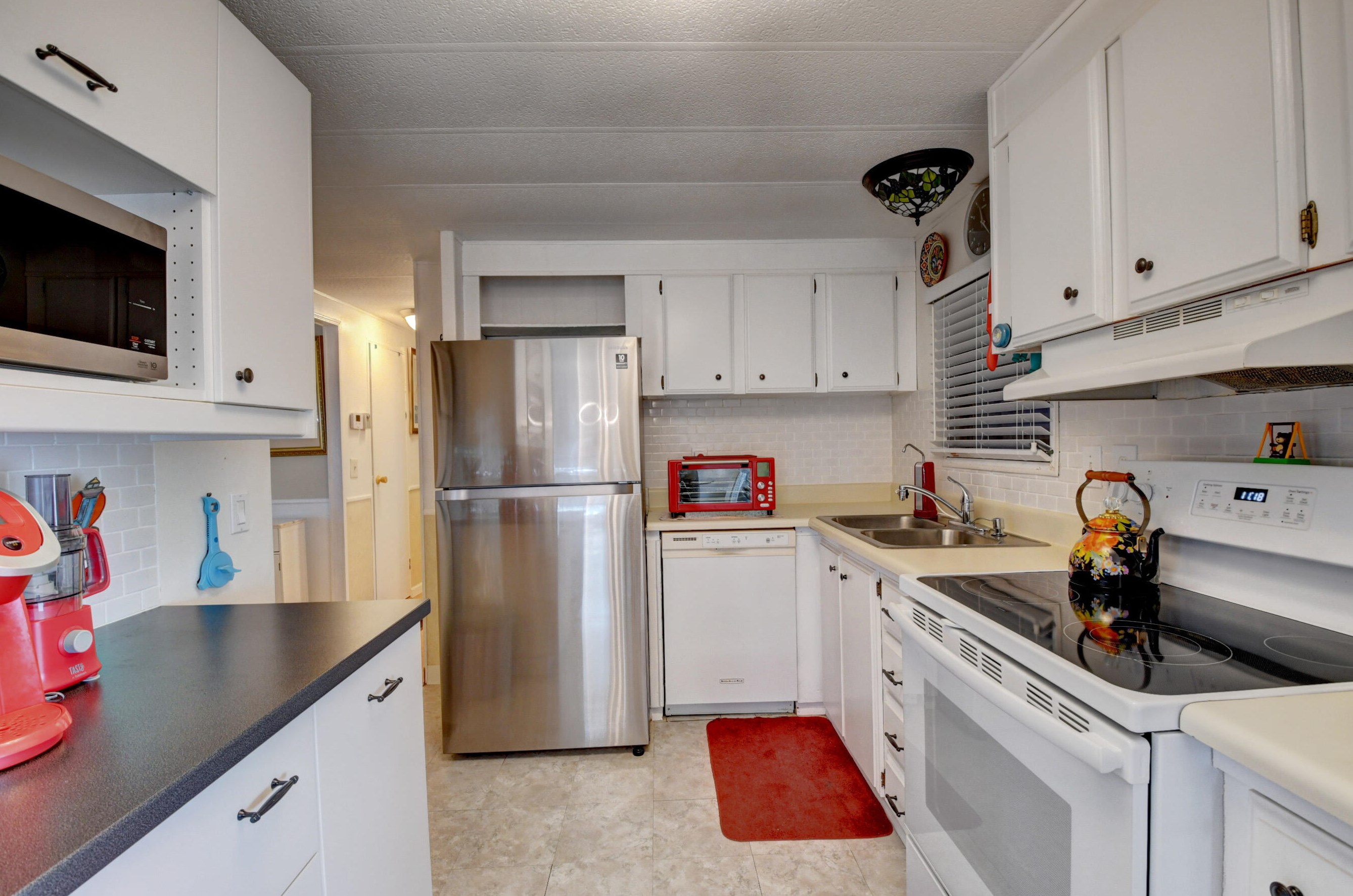 4434 Mockingbird Dr, Boynton Beach FL  33436-2640 exterior