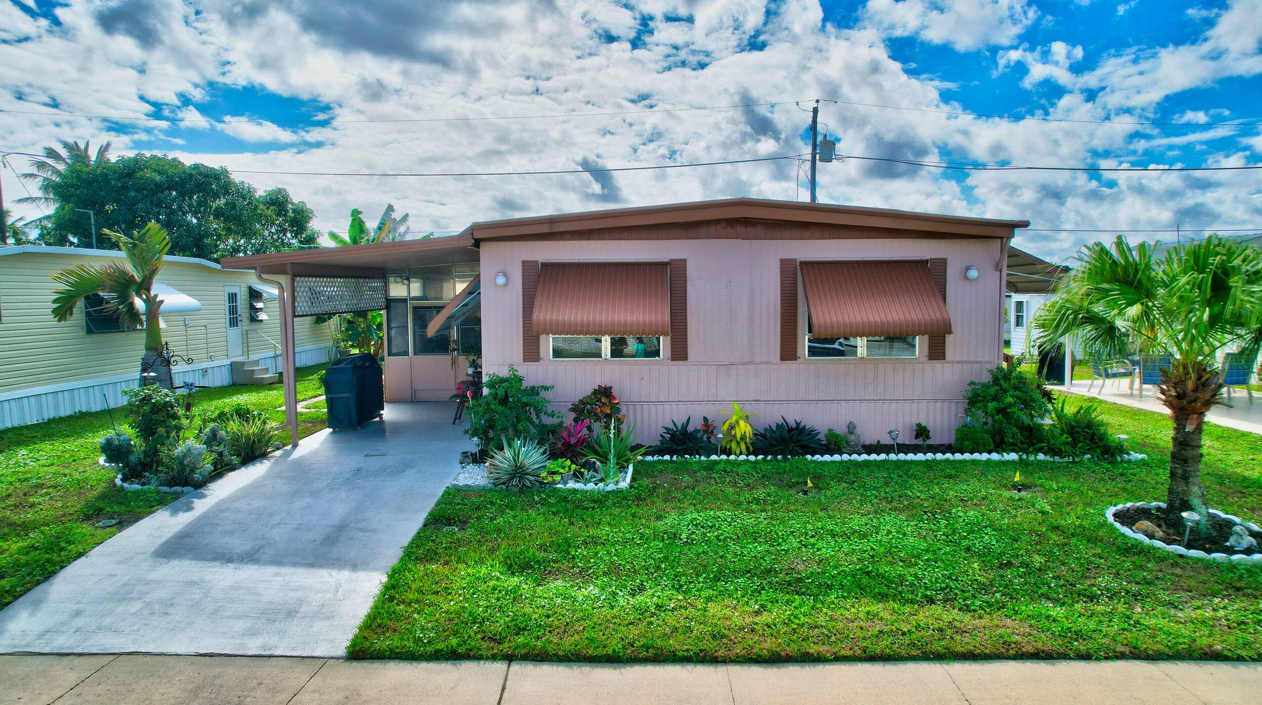 4434 Mockingbird Dr, Boynton Beach FL  33436-2640 exterior