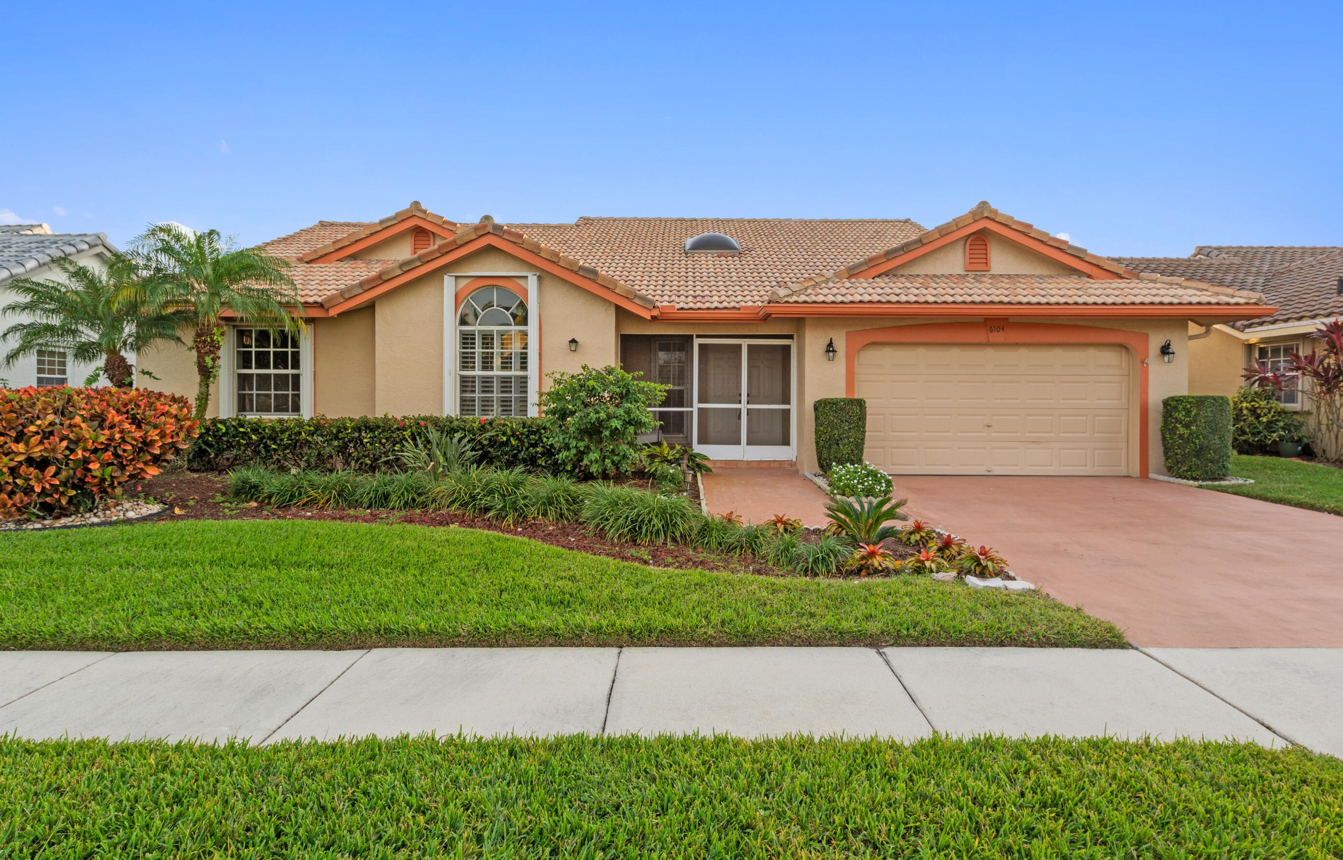 6104 Golf Villas Dr, Boynton Beach, FL 33437