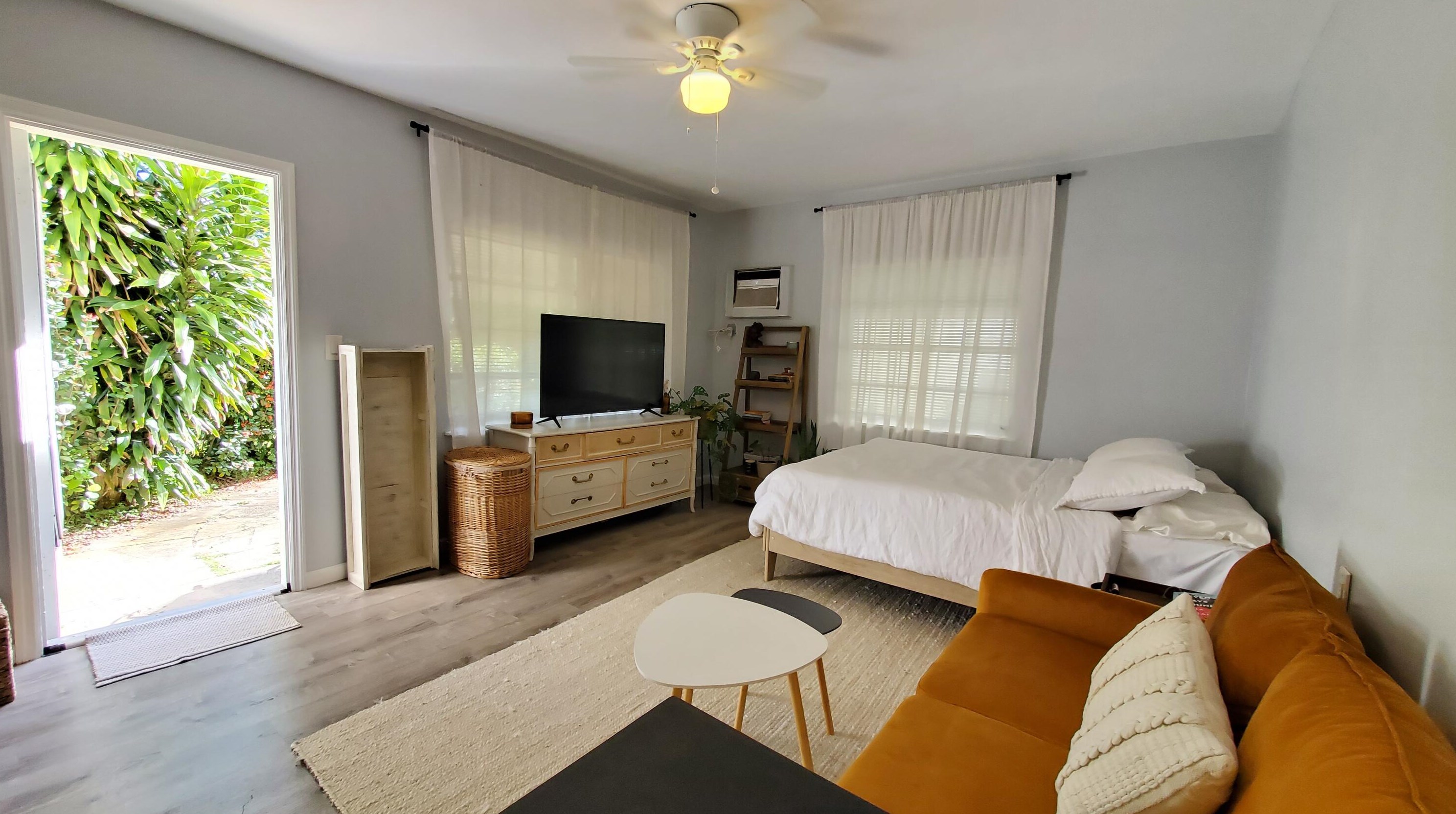 221 Wenonah Pl #5, West Palm Beach, FL 33405