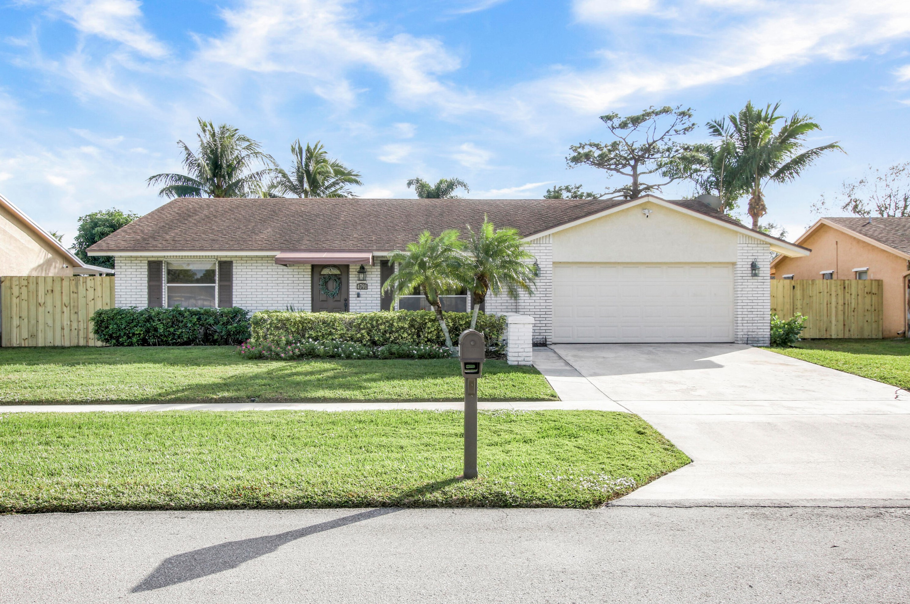 4791 Blue Pine Cir, Lake Worth, FL 33463-7290