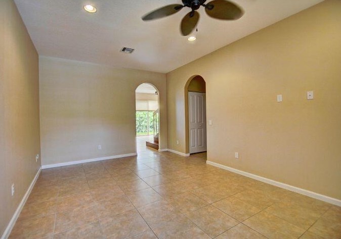 7221 Briella Dr, Boynton Beach FL  33437-3765 exterior