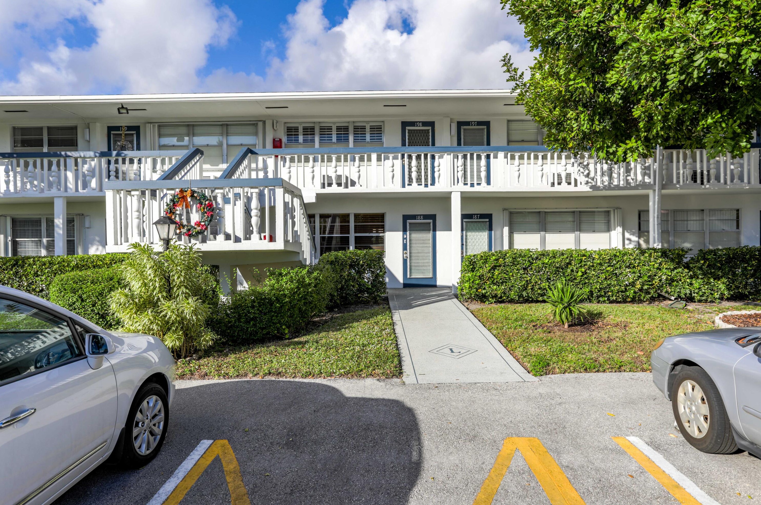198 Ventnor L, Pompano Beach, FL 33442-2492